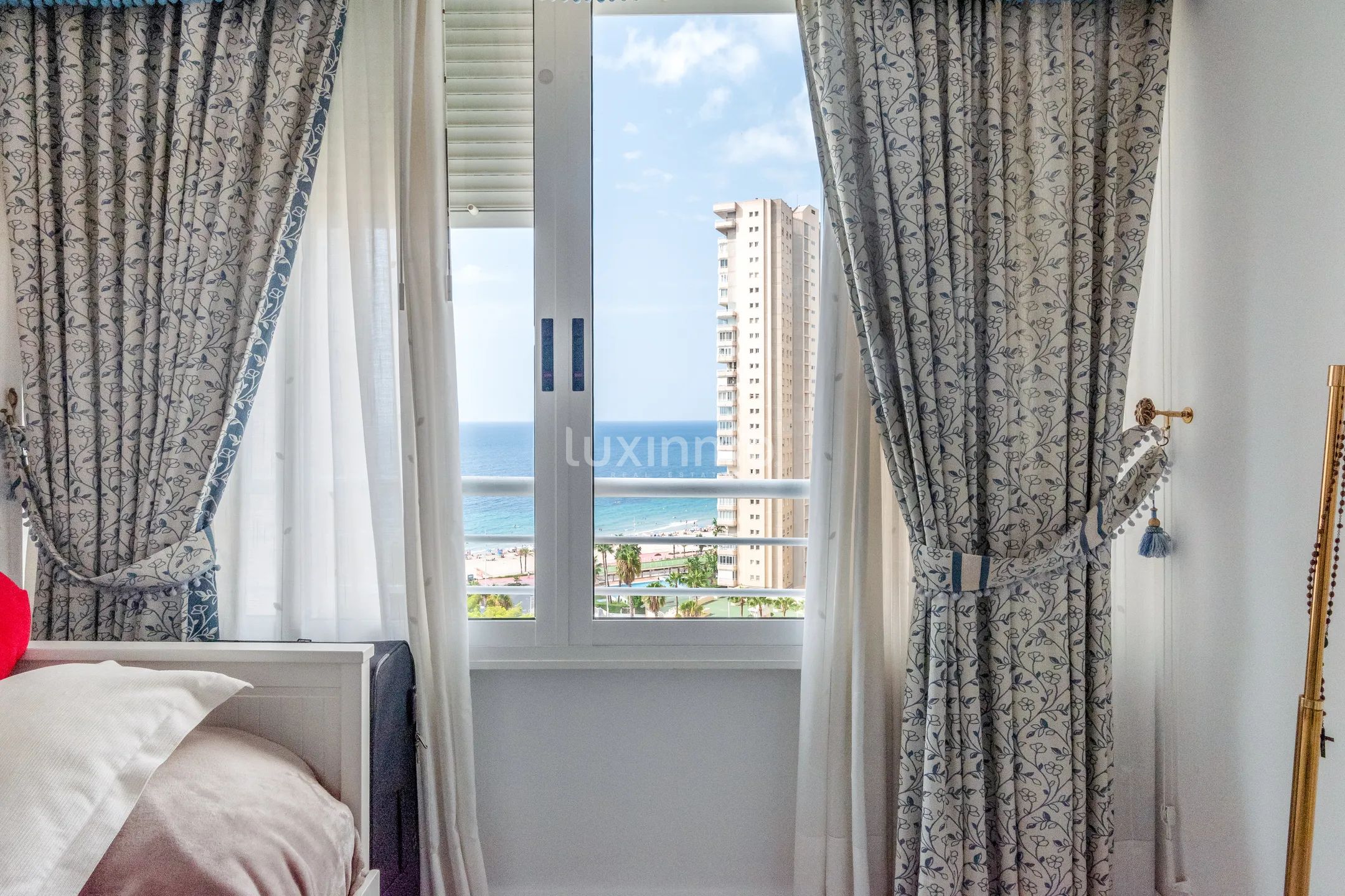 Apartment with sea views for rent  in Playa de Poniente — photo 14