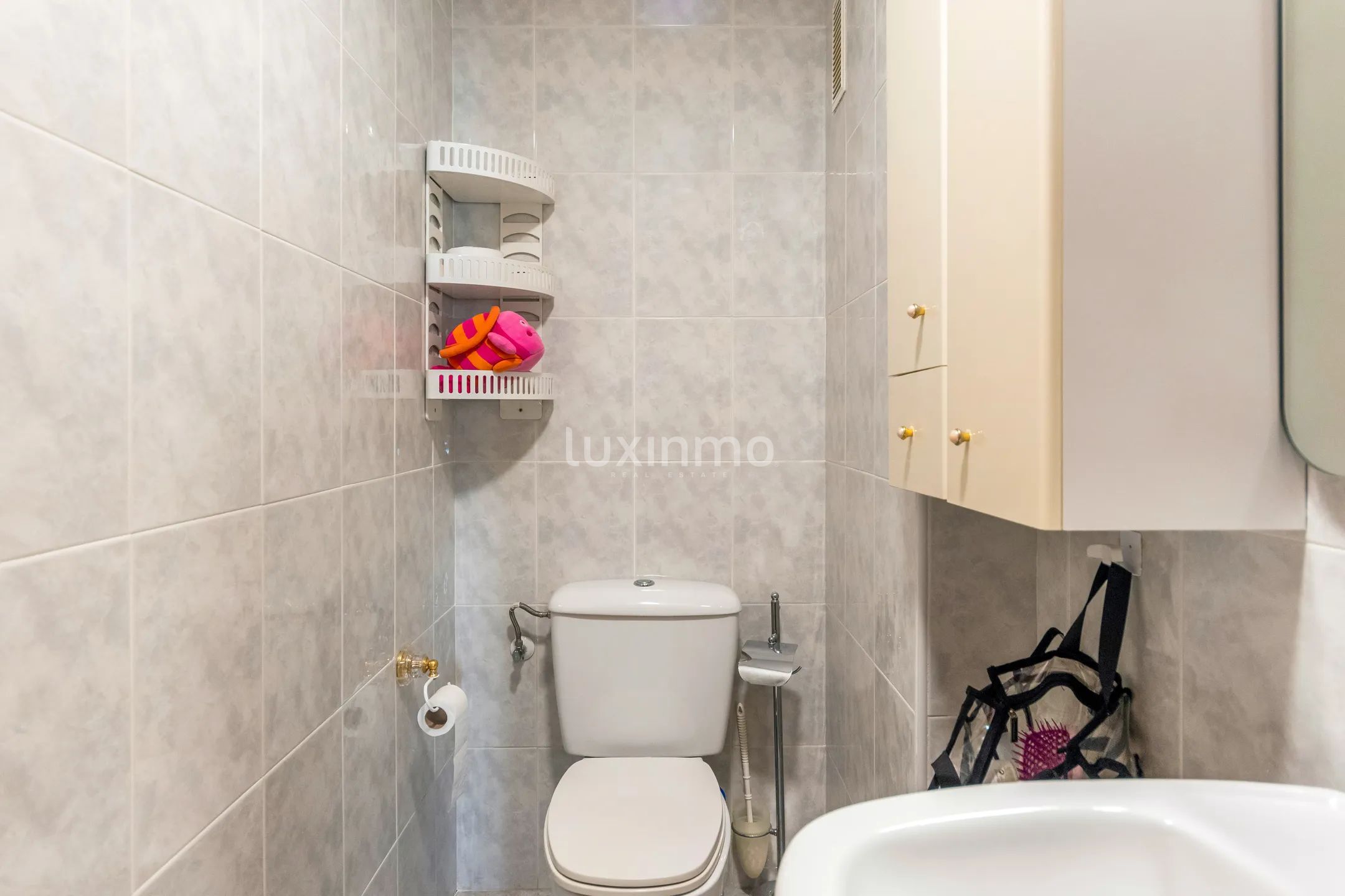 Apartment with sea views for rent in Playa de Poniente — photo 19
