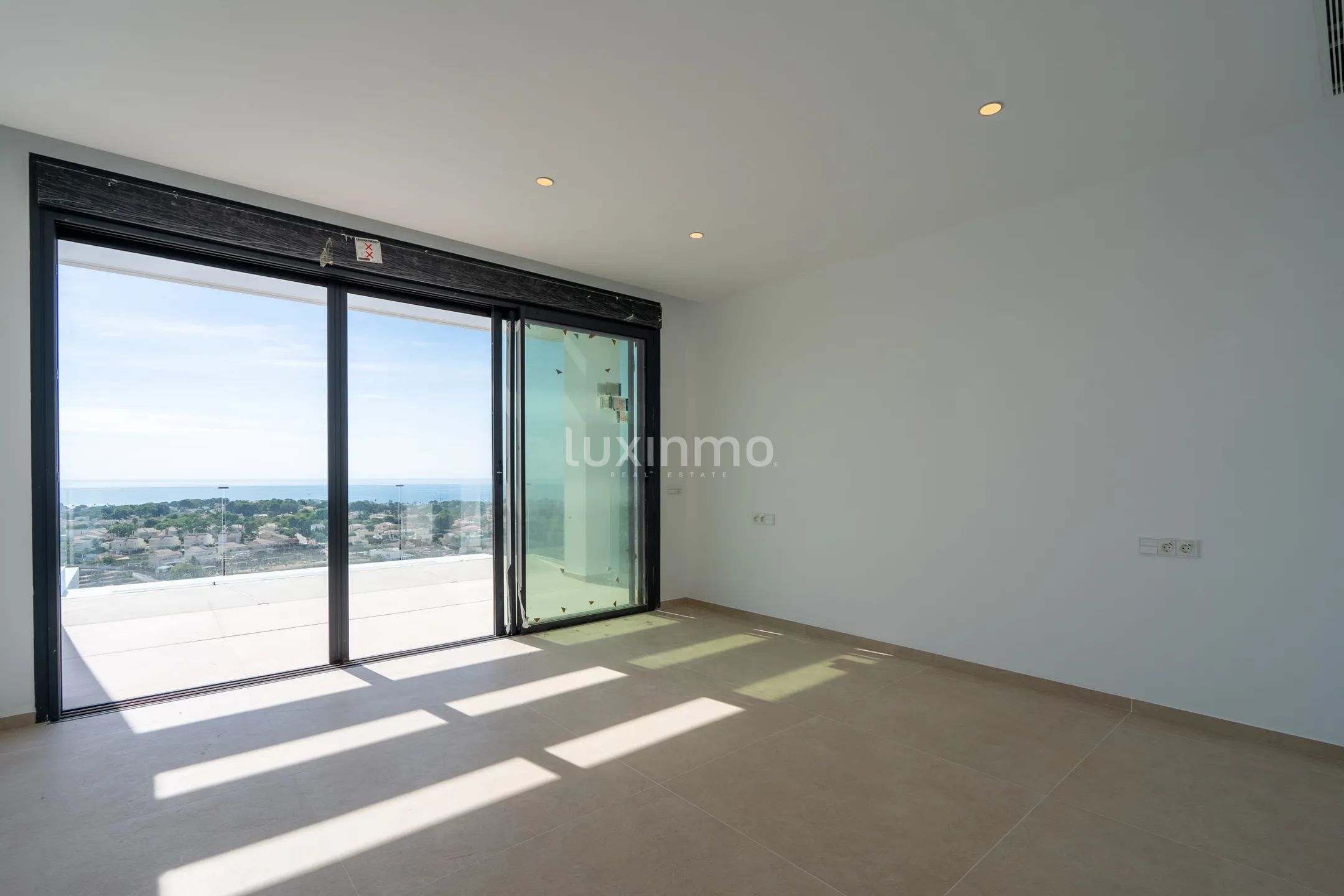Detached house with sea views in Calpe — photo 17