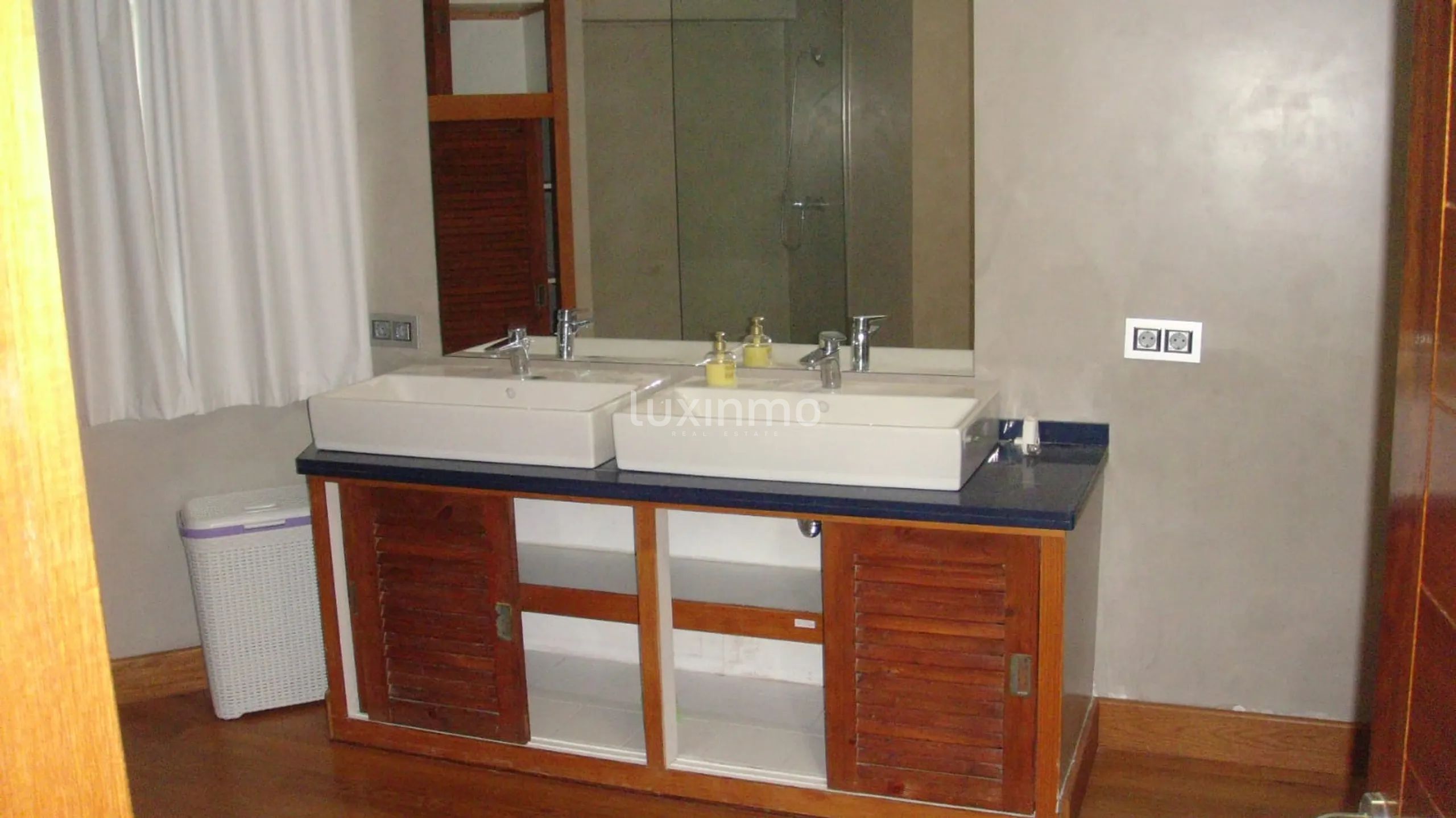 Willa pierwszej linii z widokiem na morze — photo 18