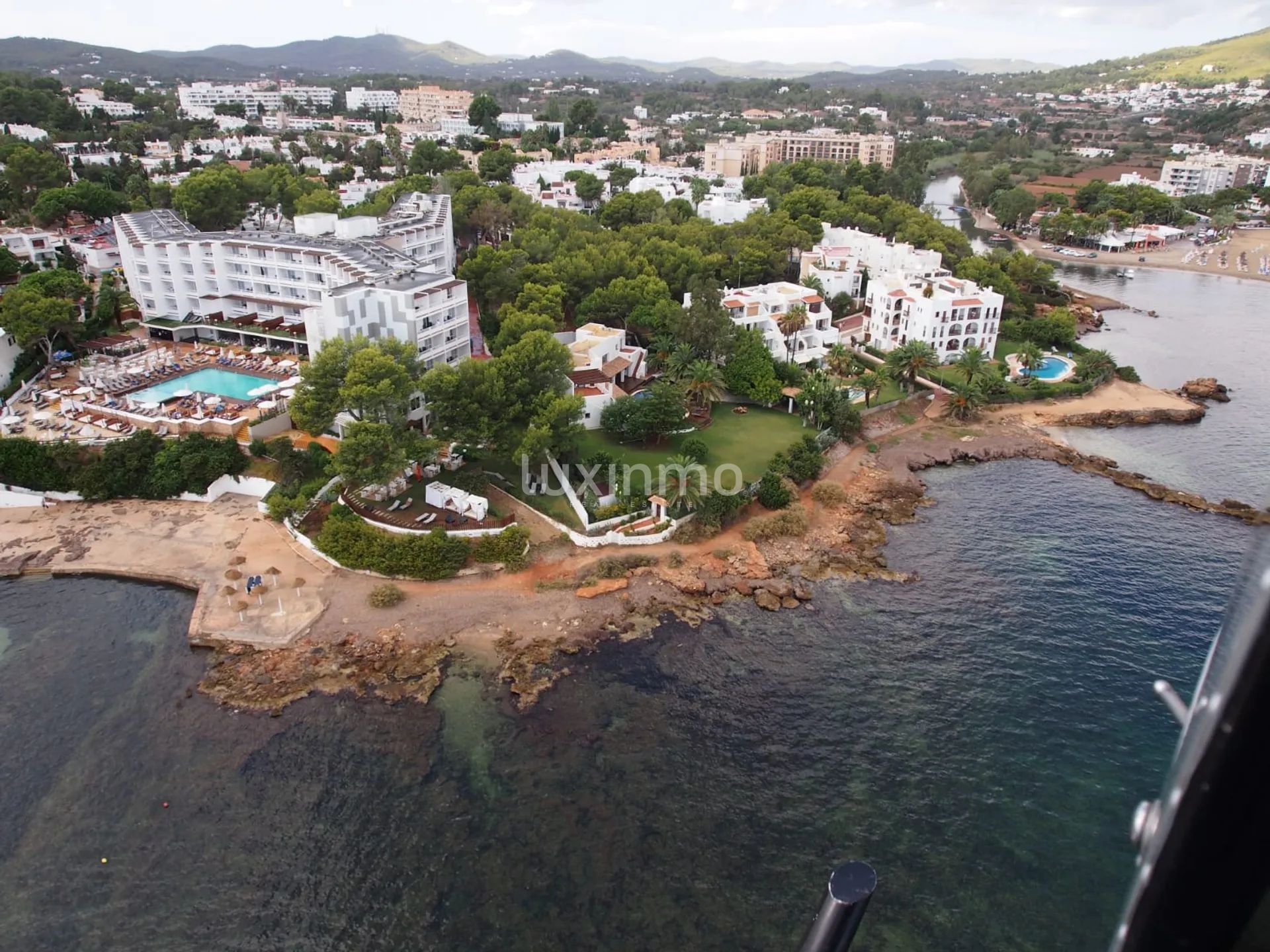 Willa pierwszej linii z widokiem na morze — photo 22