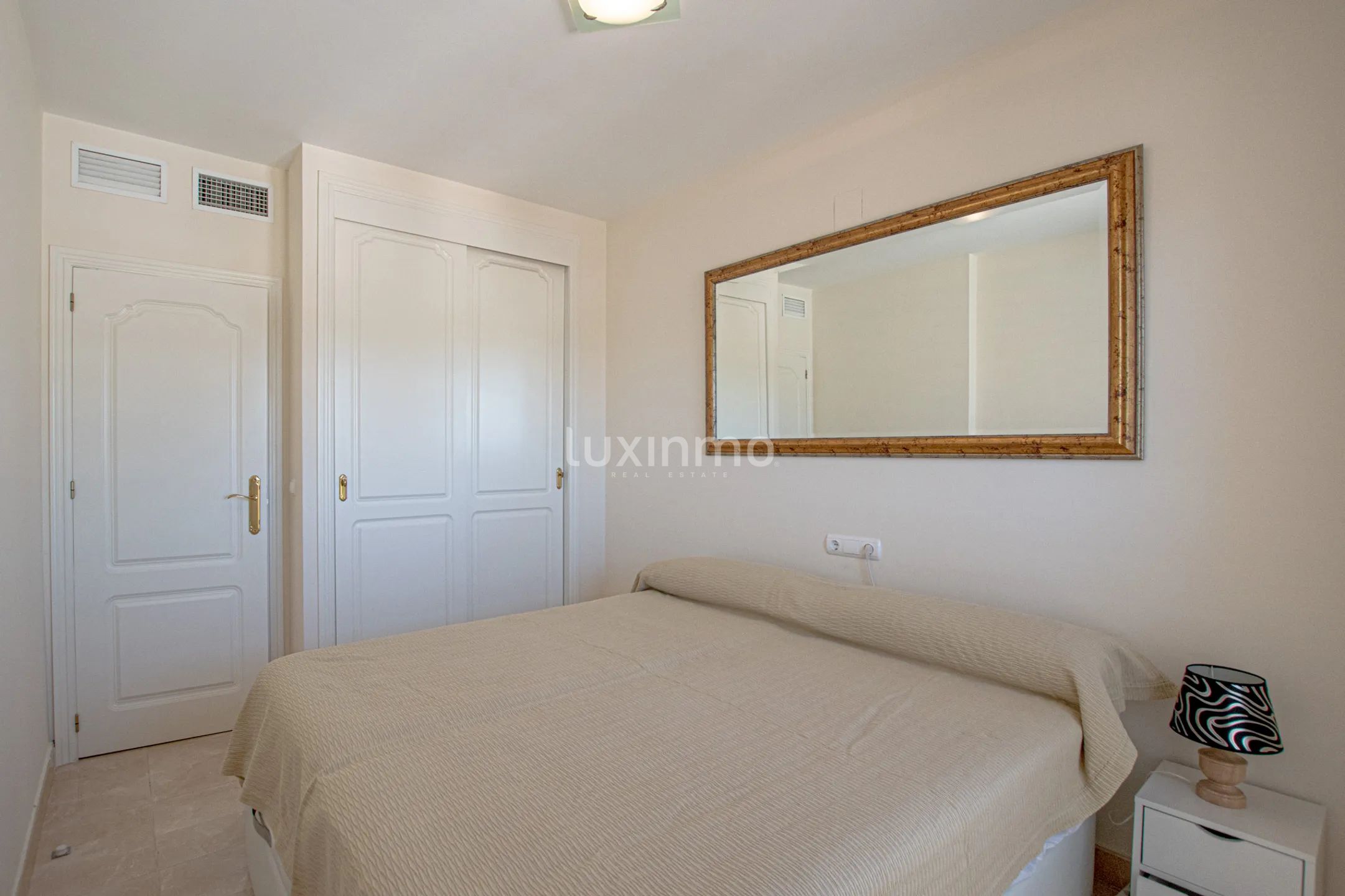 Piso con vistas al mar en alquiler en Calpe — photo 17