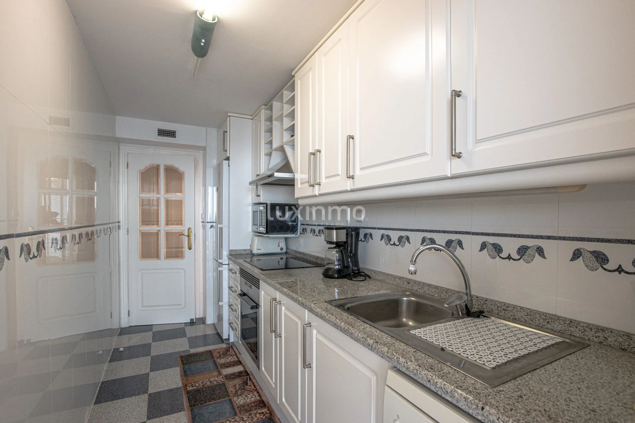 Piso con vistas al mar en alquiler en Calpe — photo 13