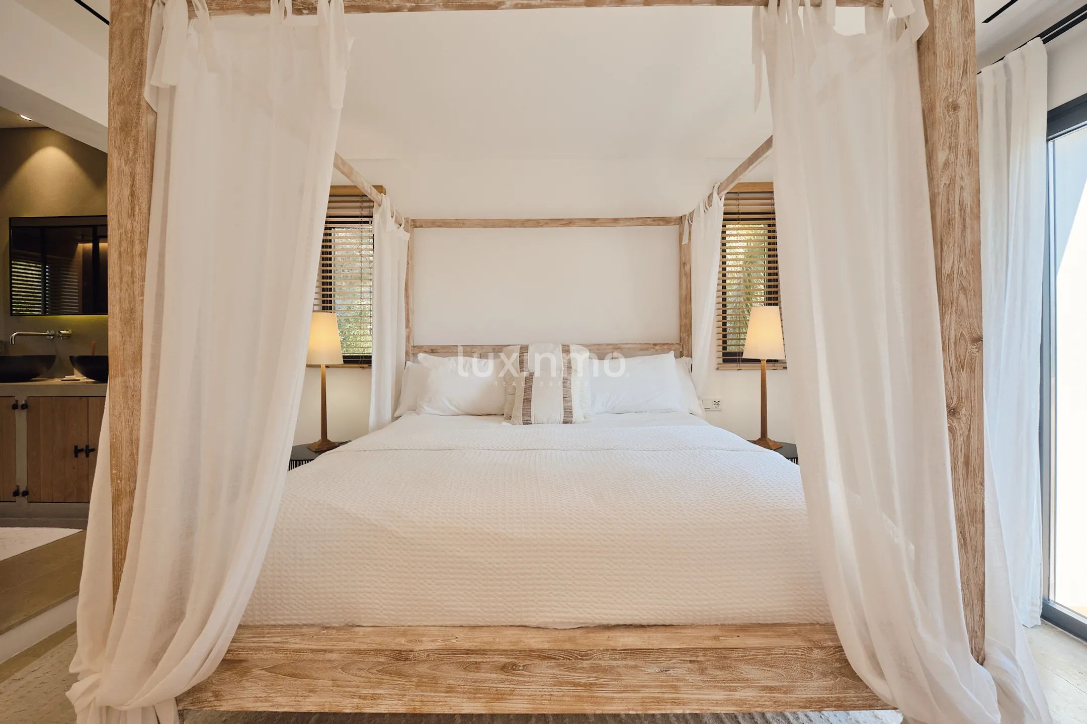 Villa moderna con licencia turística en zona aislada de Sant Josep de sa Talaia, Ibiza — photo 11