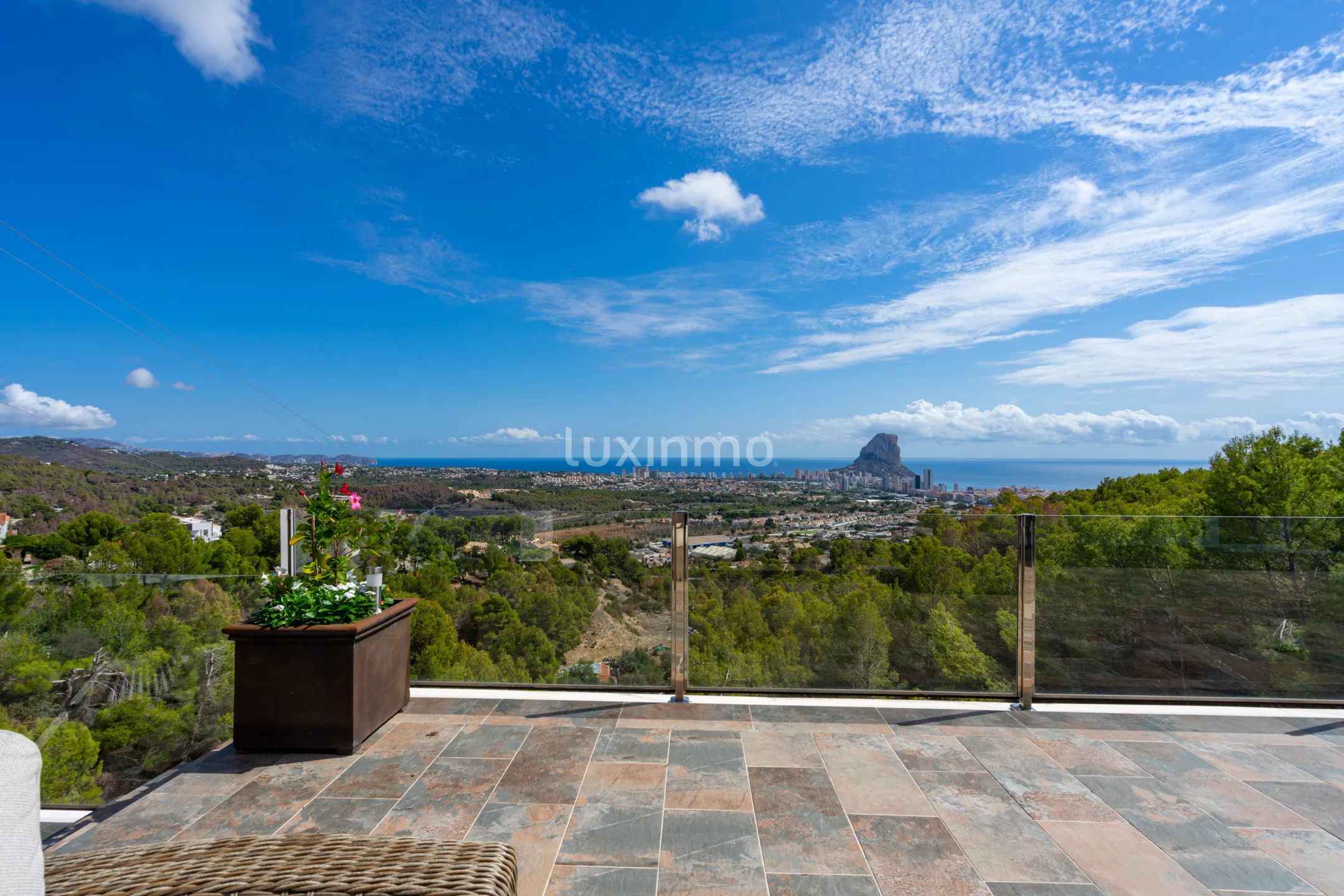 Villa with panoramic sea views and privacy in Oltamar, Calpe — photo 38