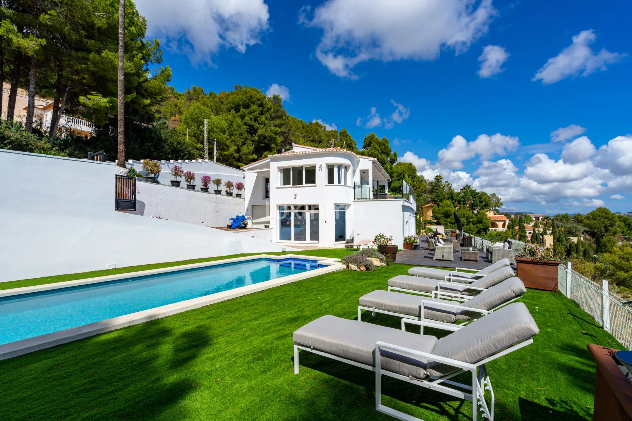 Villa with panoramic sea views and privacy in Oltamar, Calpe — photo 26