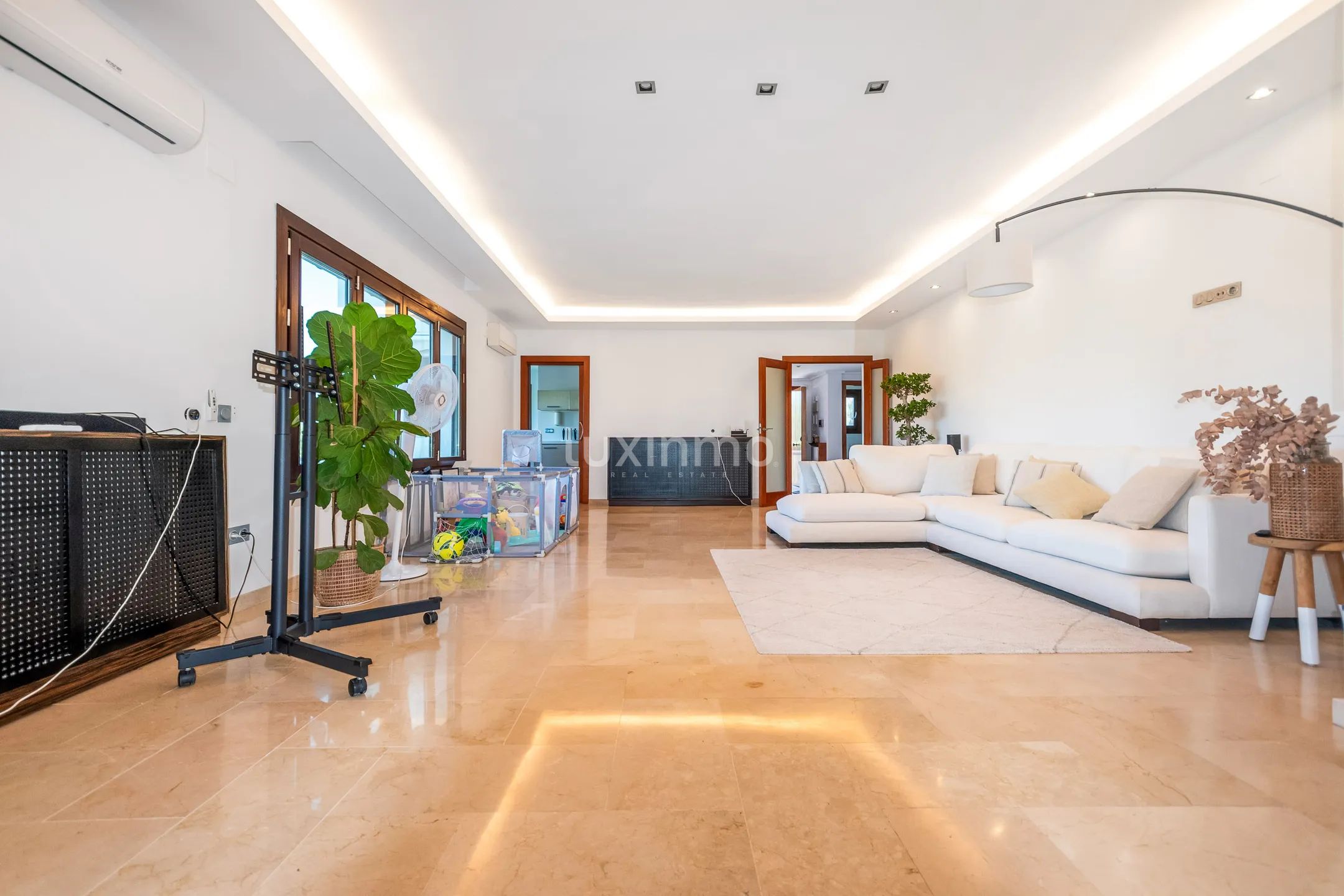 Haus mit Pool zu verkaufen in Benidorm