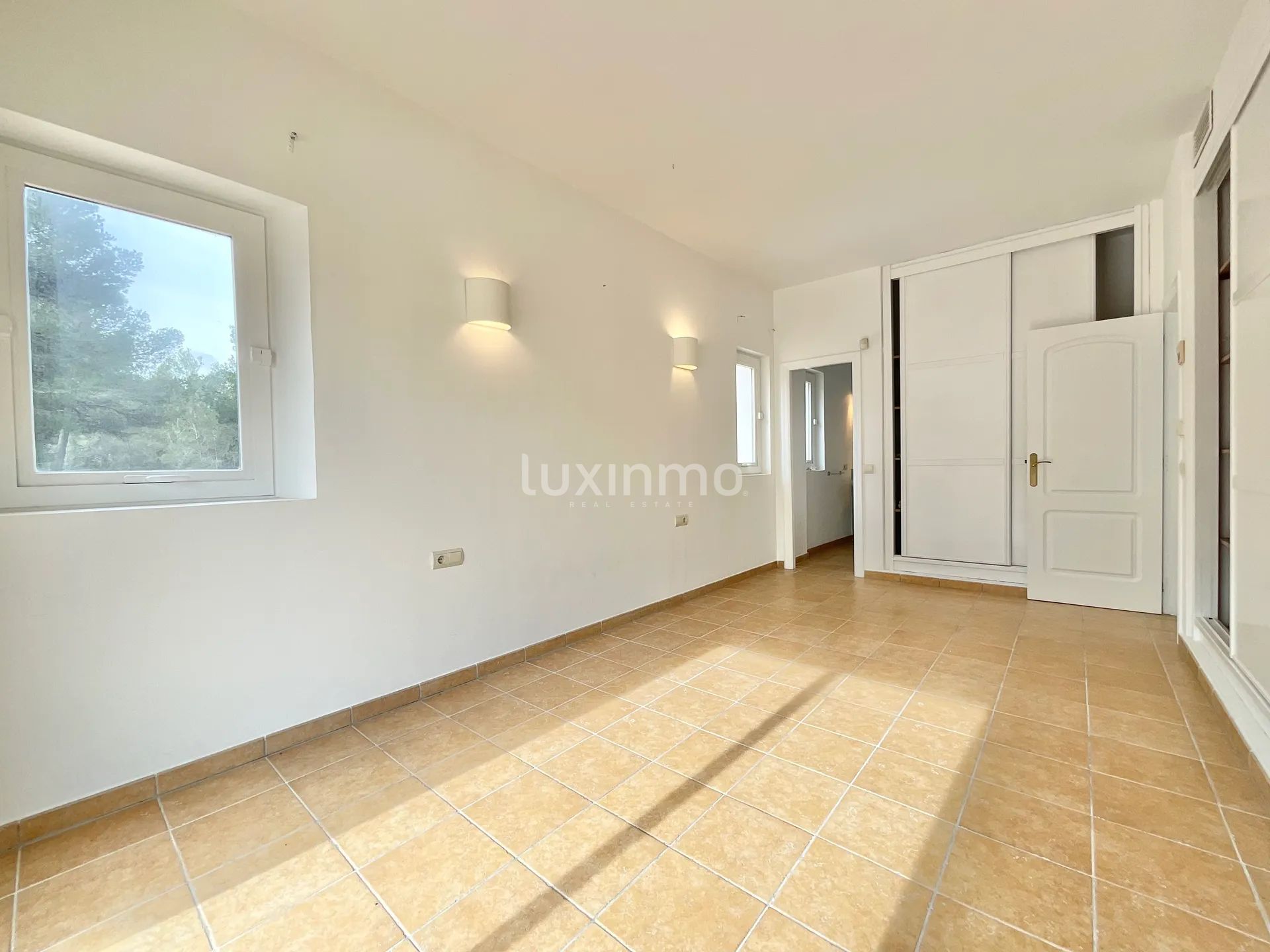 Fantastic Villa with Panoramic Views, Just Minutes from Morna College — photo 41