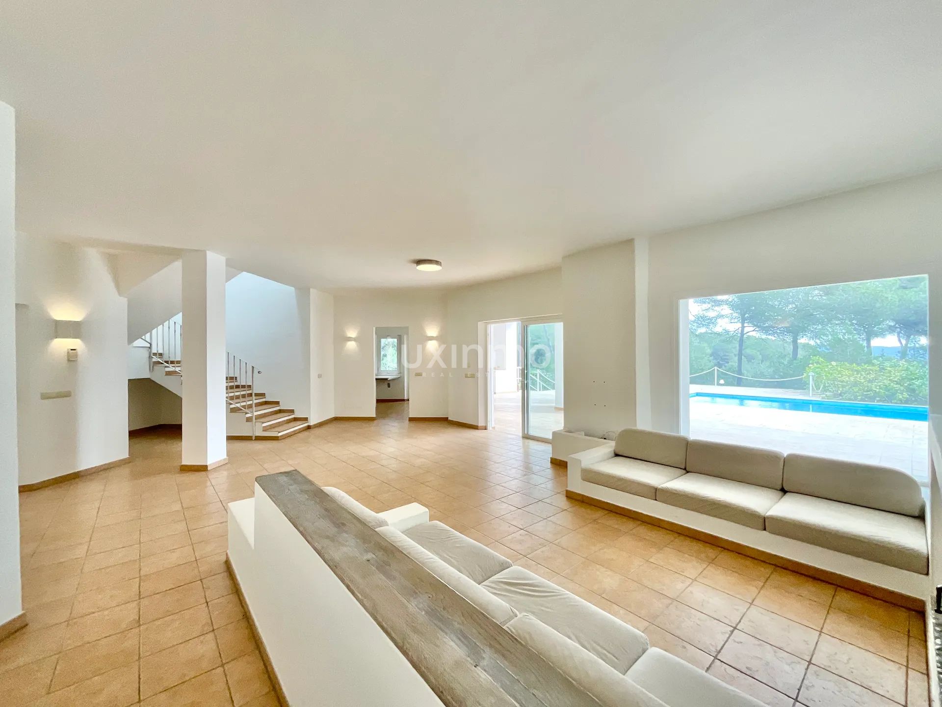 Fantastic Villa with Panoramic Views, Just Minutes from Morna College — photo 16