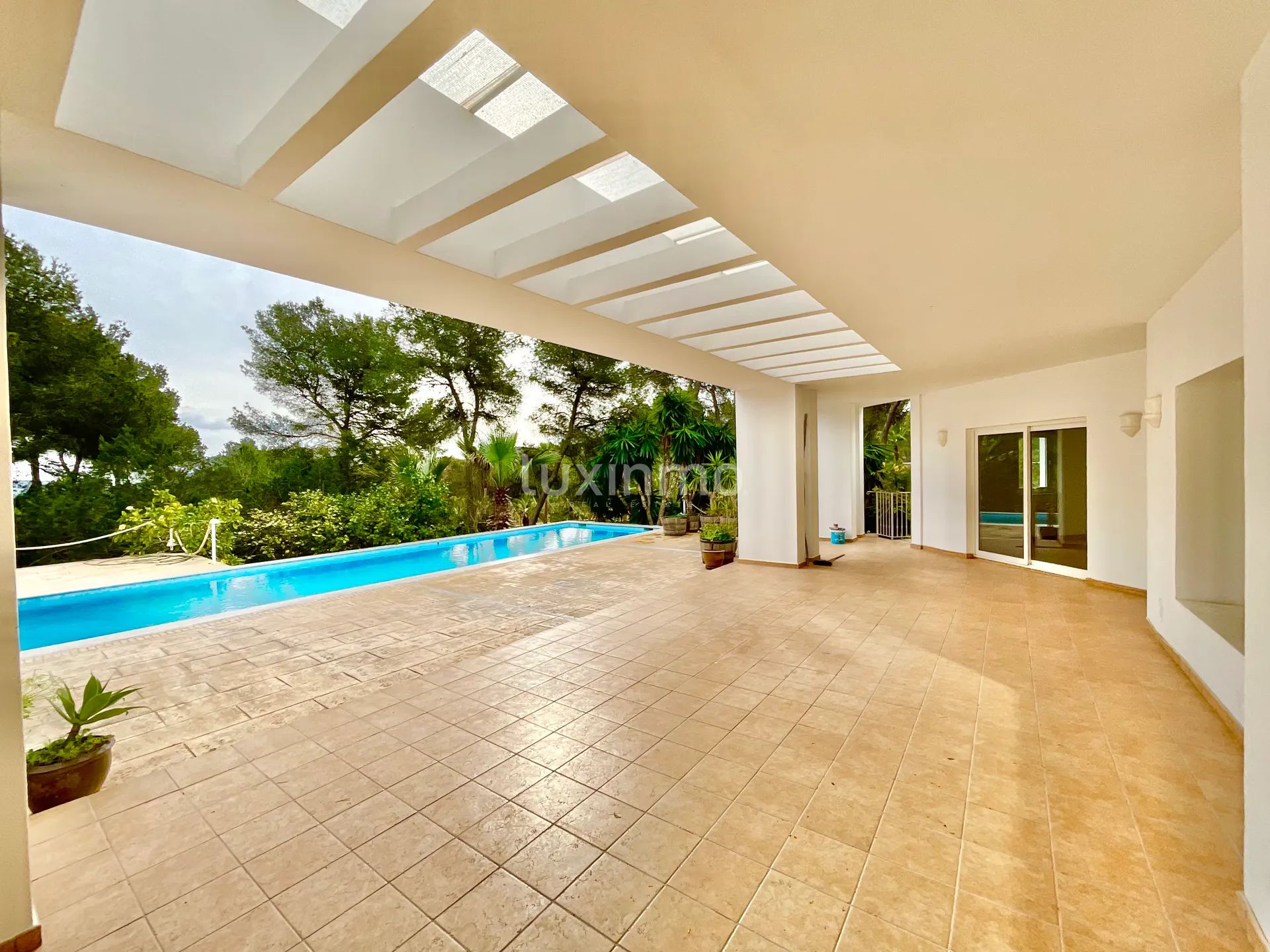 Fantastyczna willa z panoramicznym widokiem, zaledwie kilka minut od Morna College — photo 11