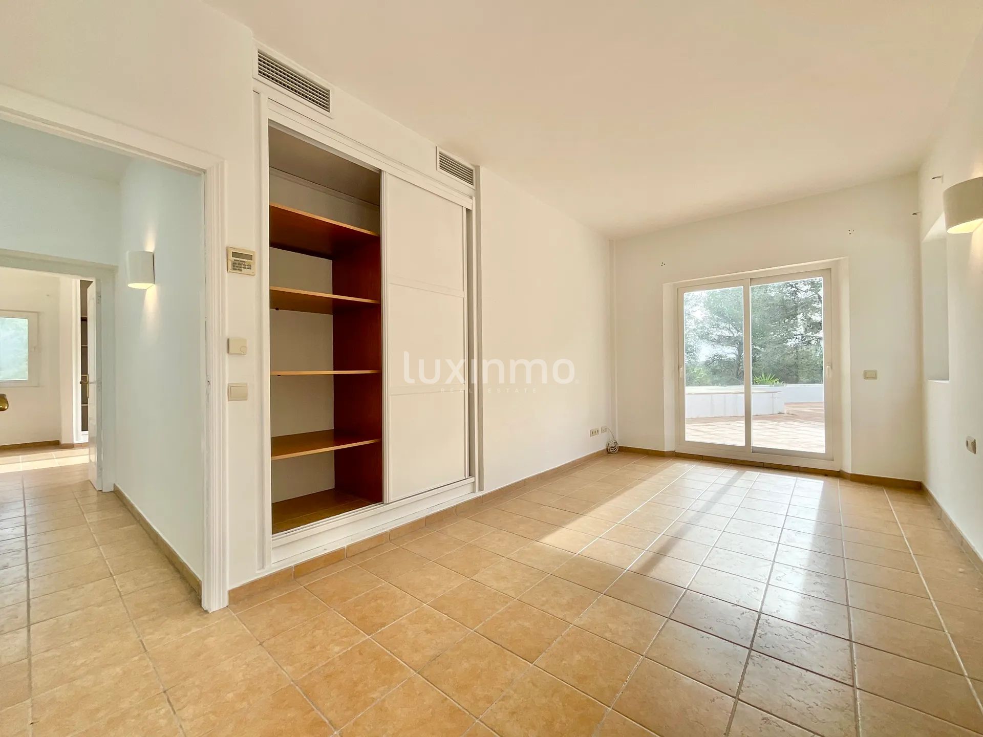 Fantastic Villa with Panoramic Views, Just Minutes from Morna College — photo 39