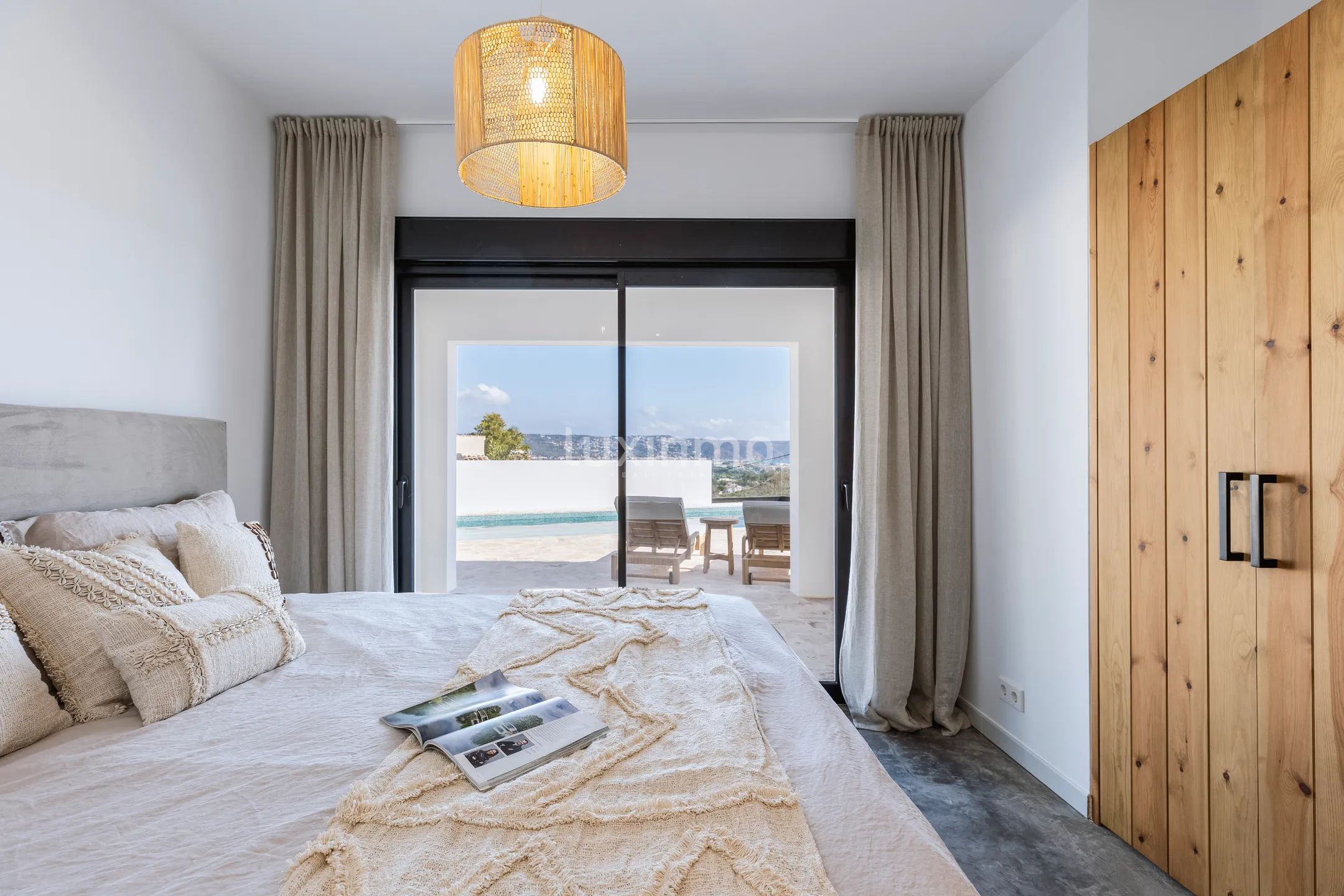 Superbe villa rénovée de style Ibiza avec 3 chambres et vue sur la mer et la montagne à Jávea — photo 24