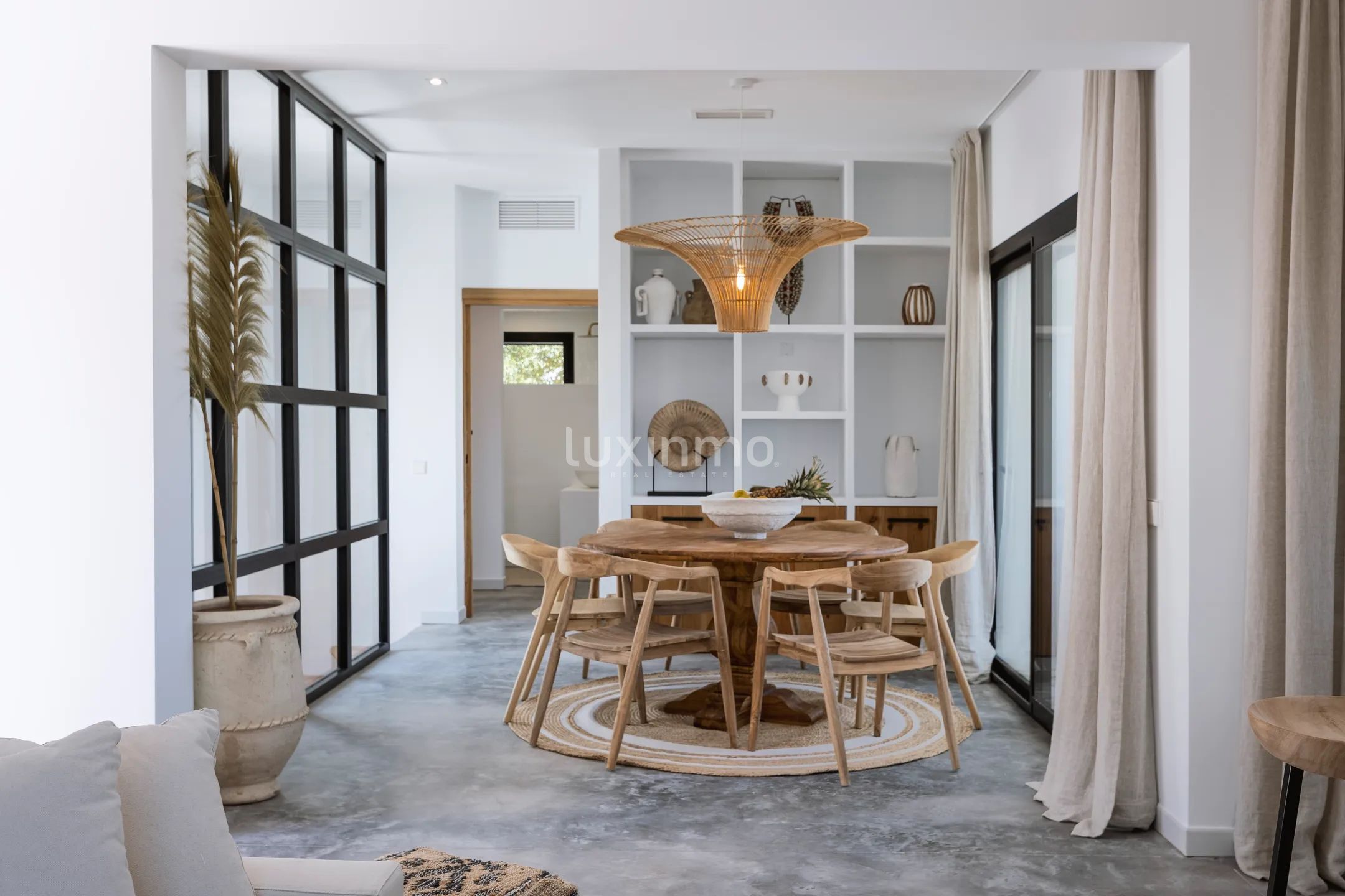 Superbe villa rénovée de style Ibiza avec 3 chambres et vue sur la mer et la montagne à Jávea — photo 5