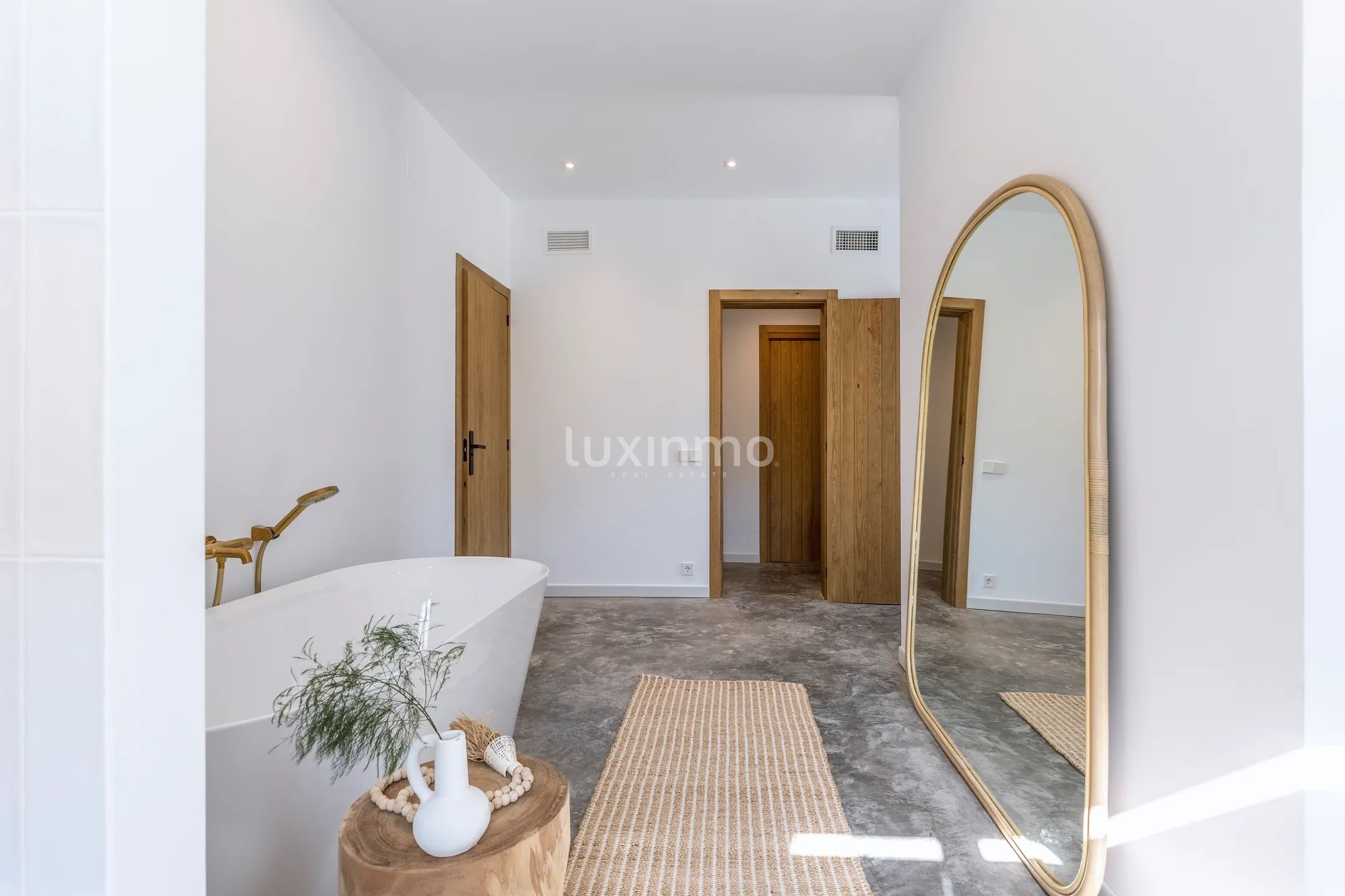 Superbe villa rénovée de style Ibiza avec 3 chambres et vue sur la mer et la montagne à Jávea — photo 18