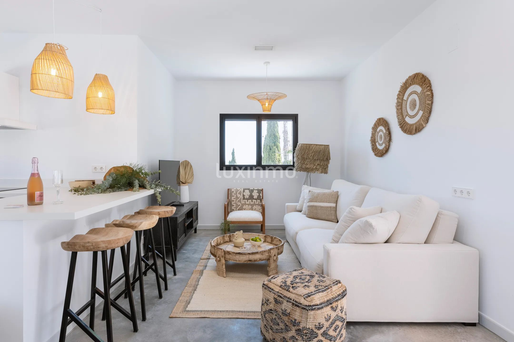 Superbe villa rénovée de style Ibiza avec 3 chambres et vue sur la mer et la montagne à Jávea — photo 6