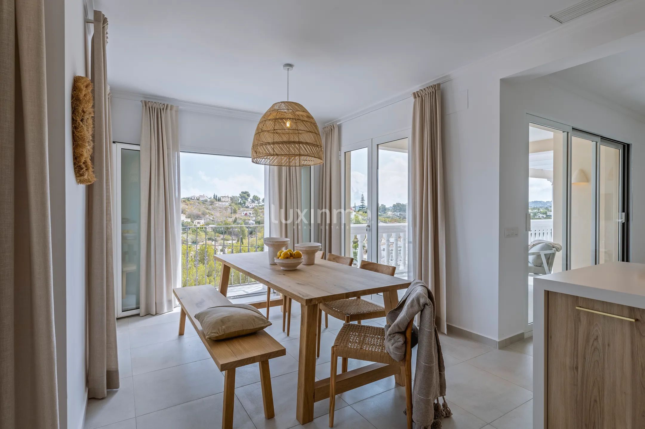 Stunning 4-Bedroom Semi-Detached House with Sea Views in Jávea — photo 7