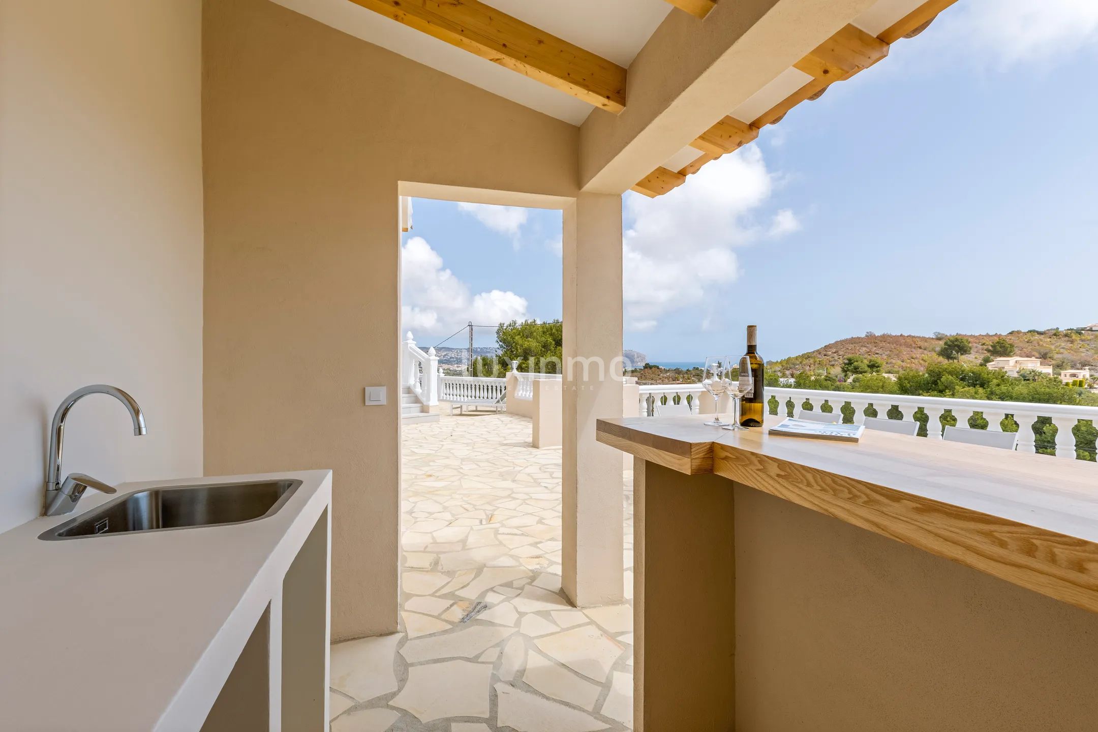 Потрясающий двухквартирный дом с 4 спальнями и видом на море в Хавеа — photo 35