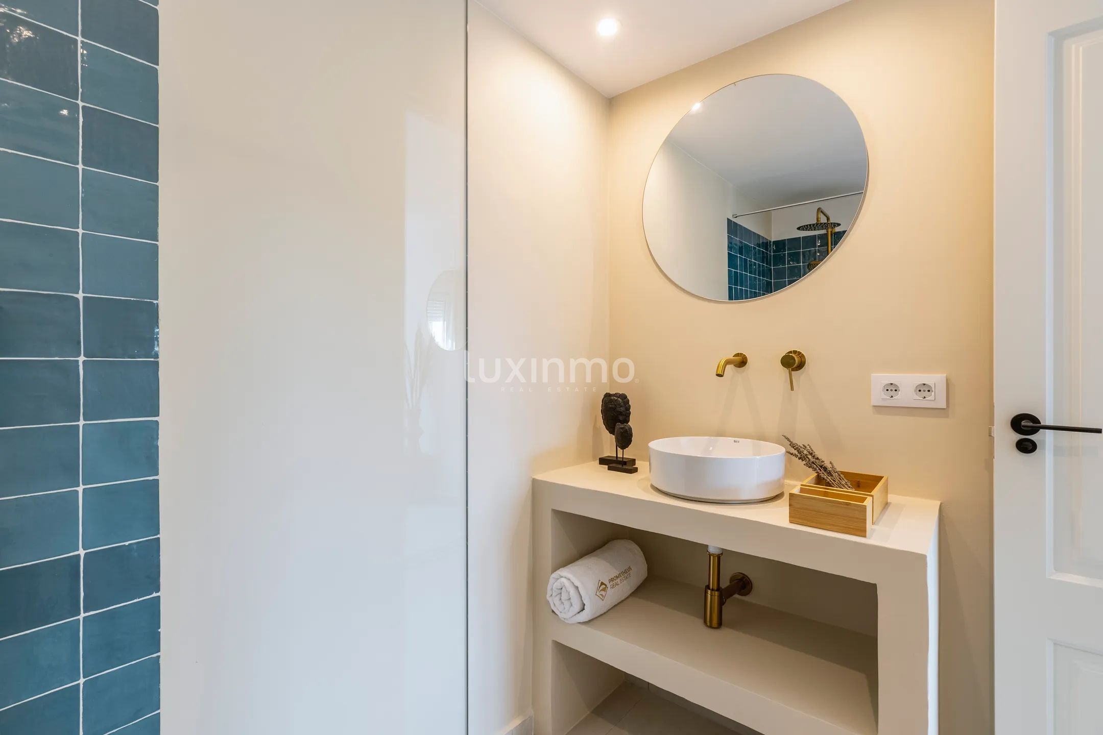 Потрясающий двухквартирный дом с 4 спальнями и видом на море в Хавеа — photo 26