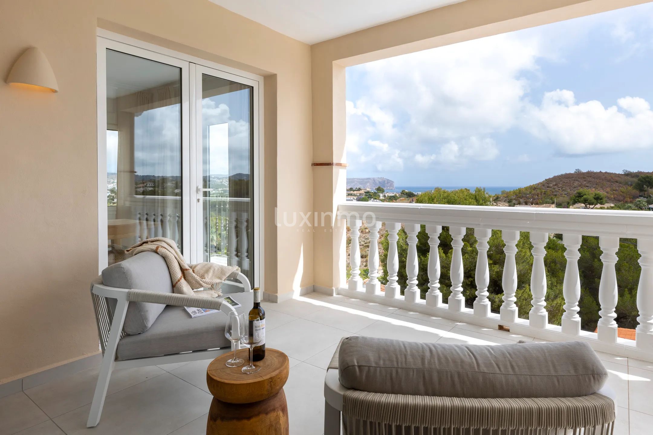 Потрясающий двухквартирный дом с 4 спальнями и видом на море в Хавеа — photo 30