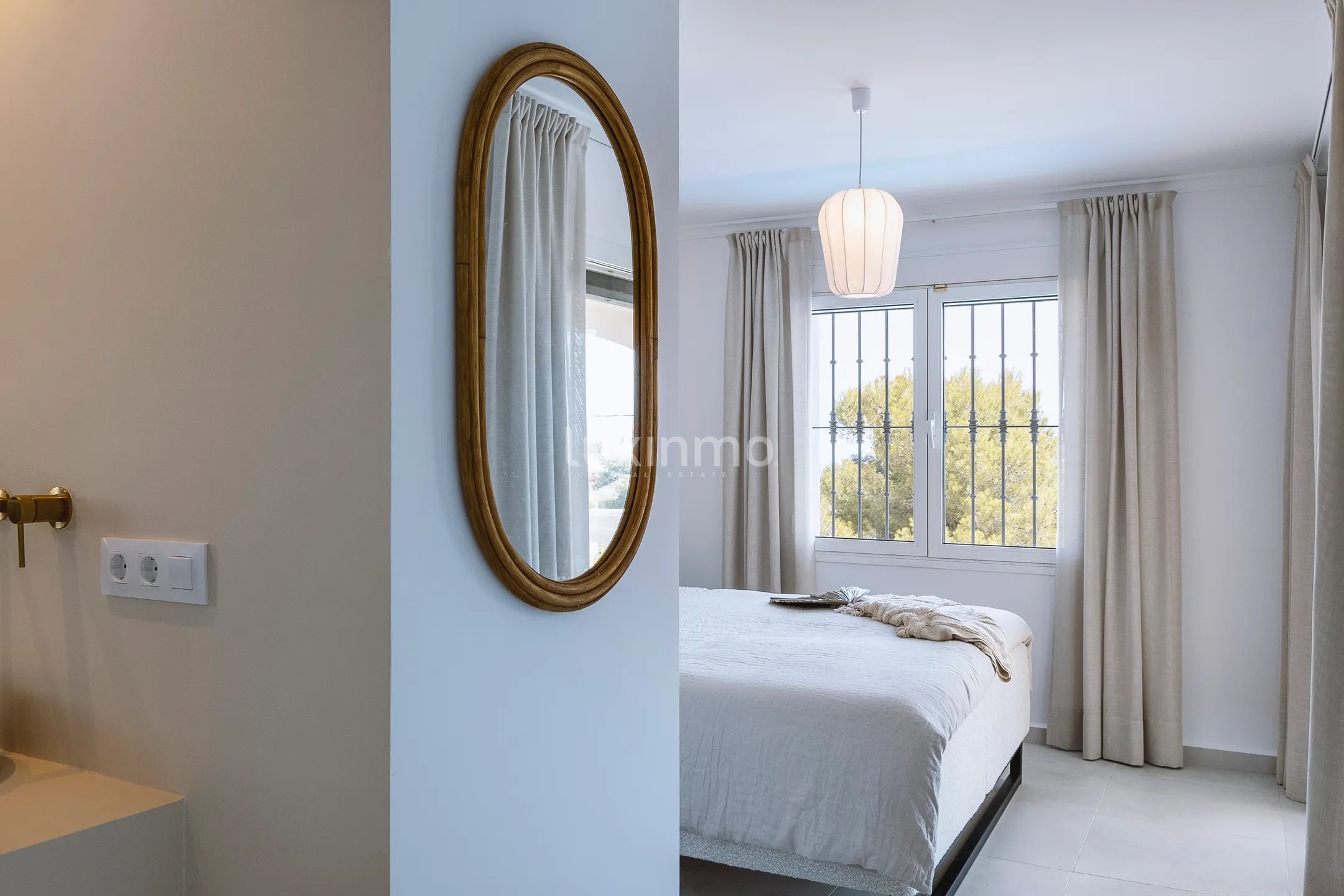Stunning 4-Bedroom Semi-Detached House with Sea Views in Jávea — photo 20