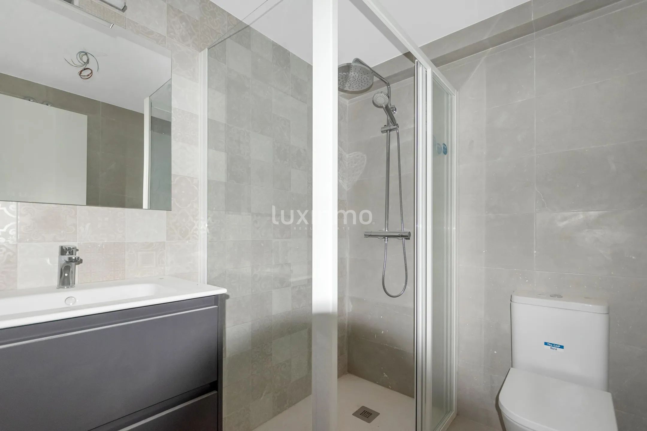 Красивая вилла с бассейном на продажу Албир — photo 18