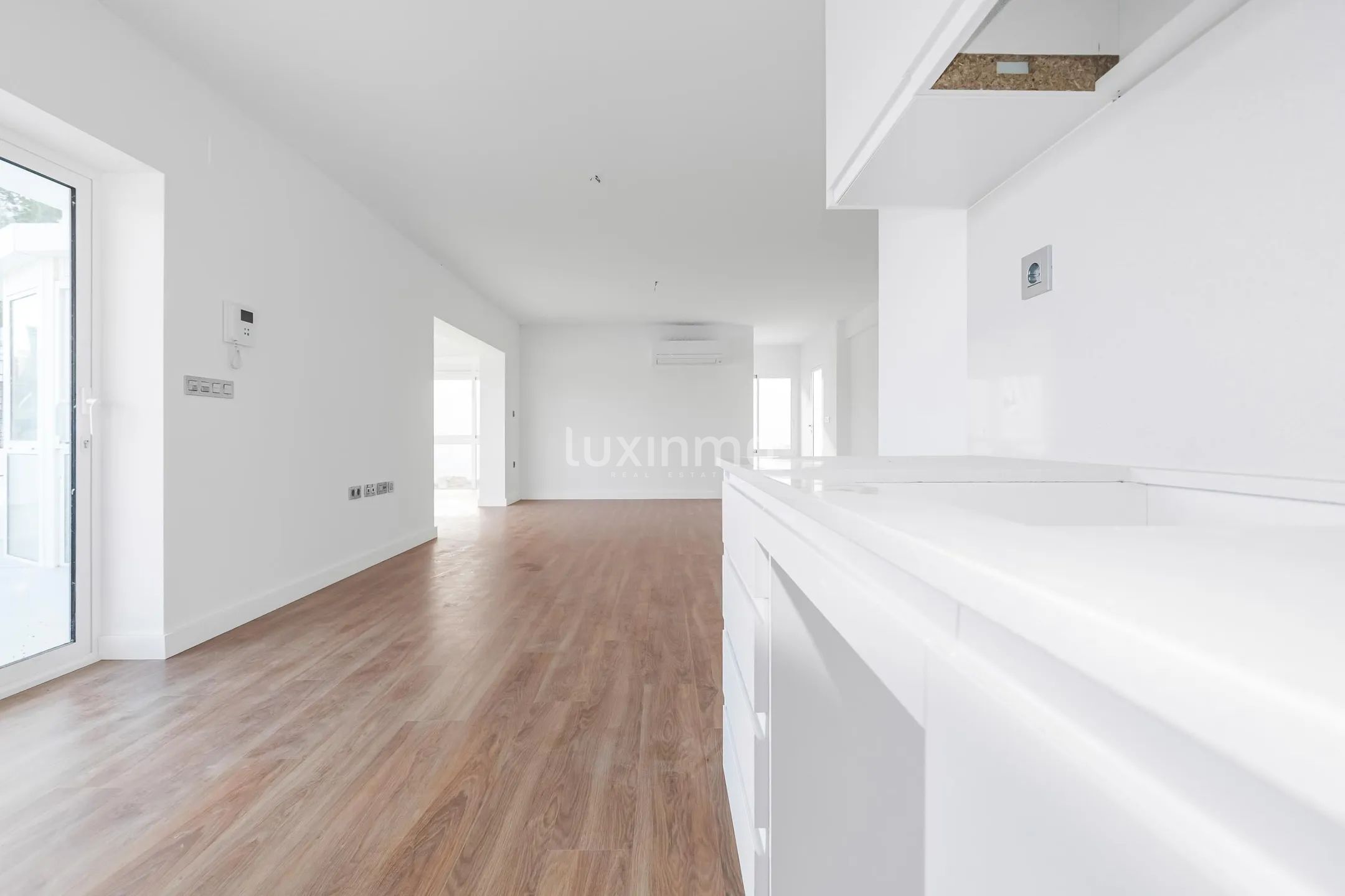 Красивая вилла с бассейном на продажу Албир — photo 5