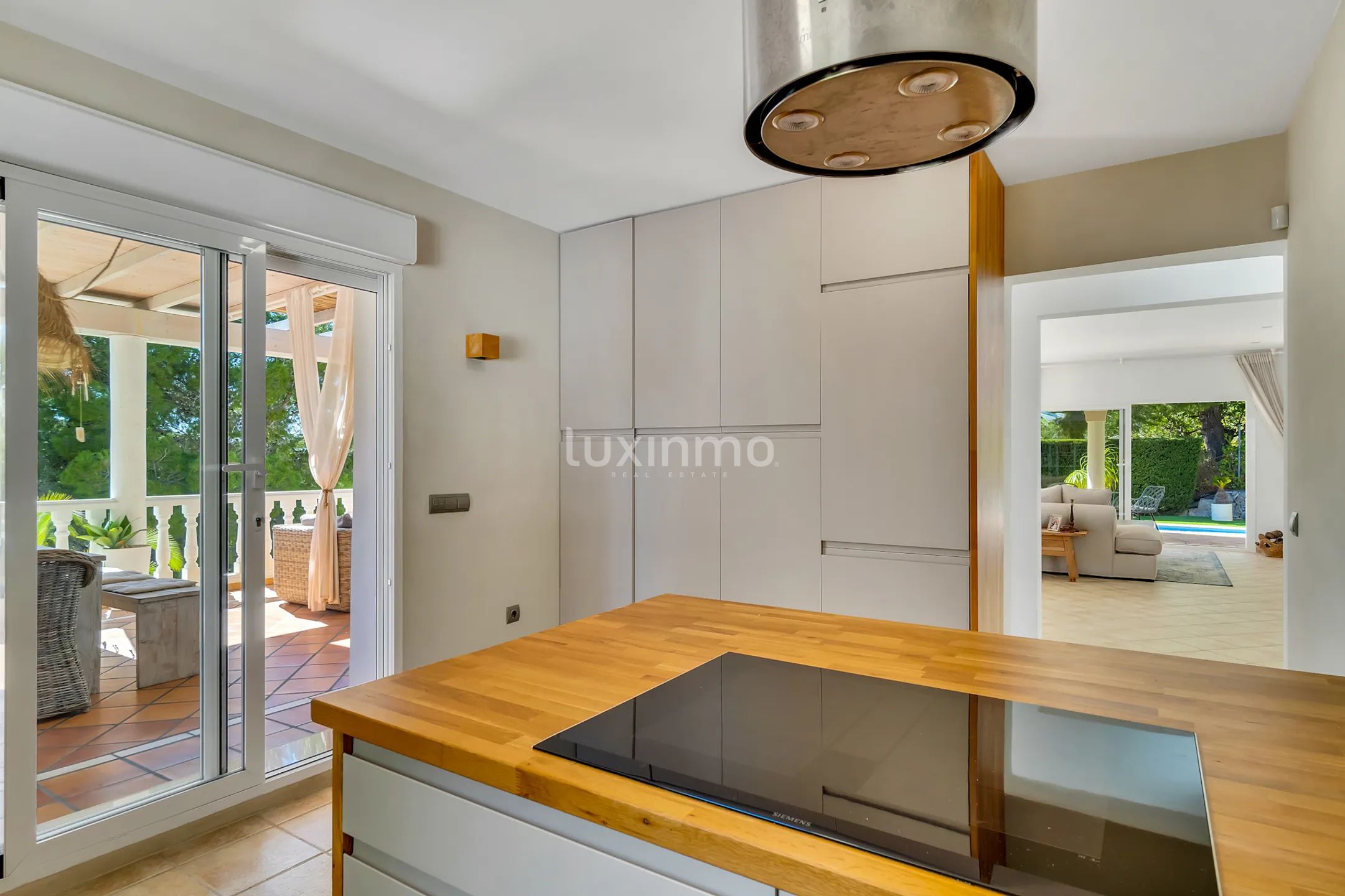 Villa with pool for sale in Altea — photo 19