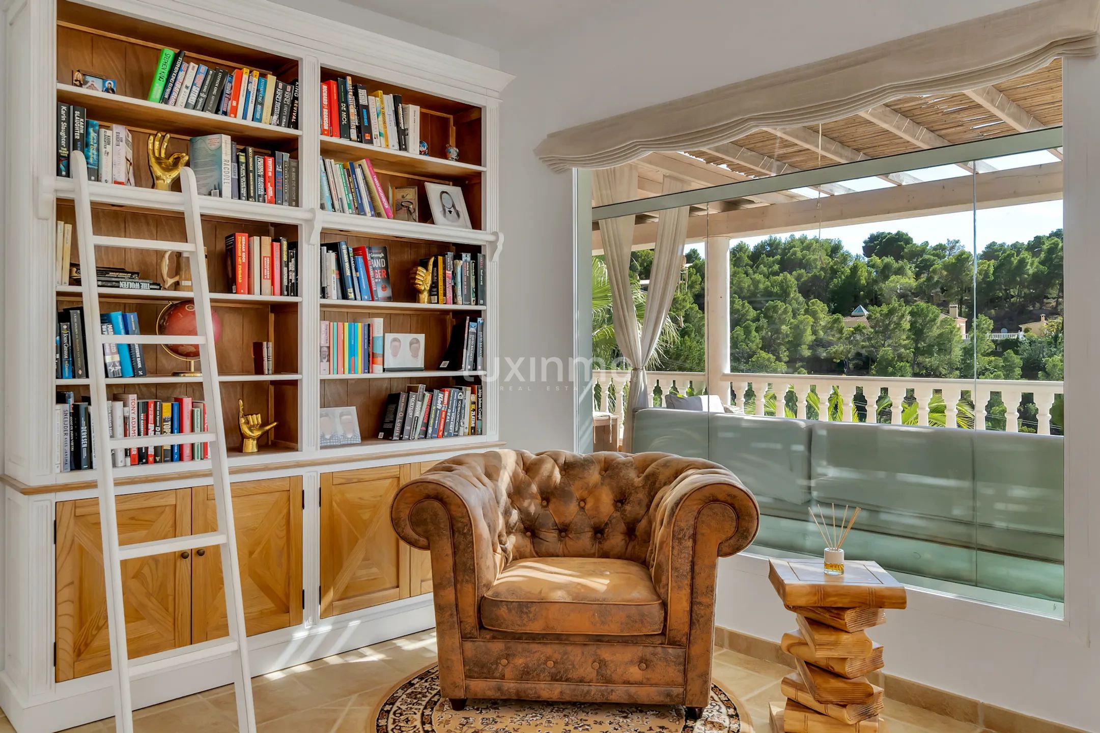 Villa with pool for sale in Altea — photo 9