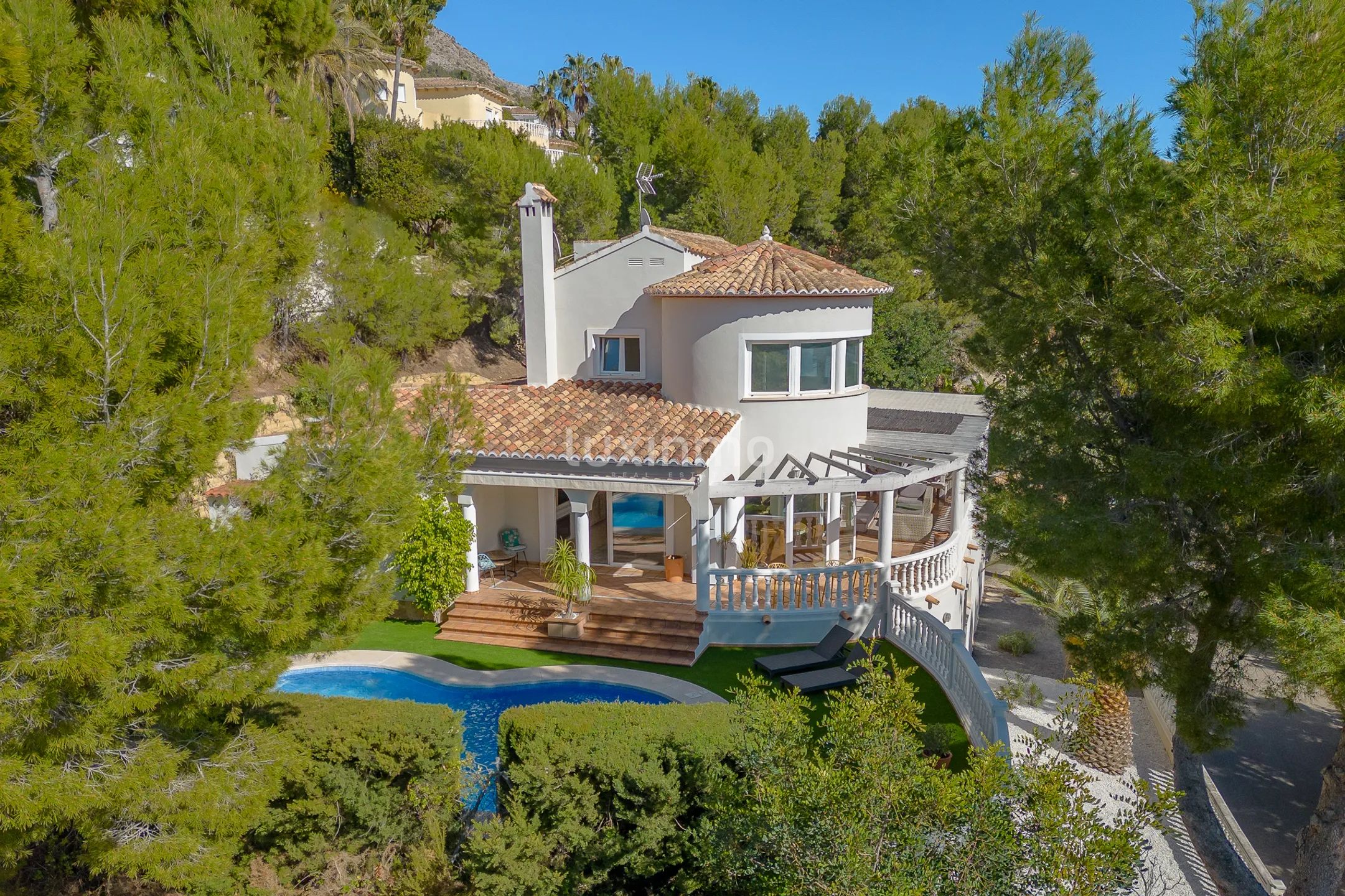 Villa mit Pool zu verkaufen in Altea