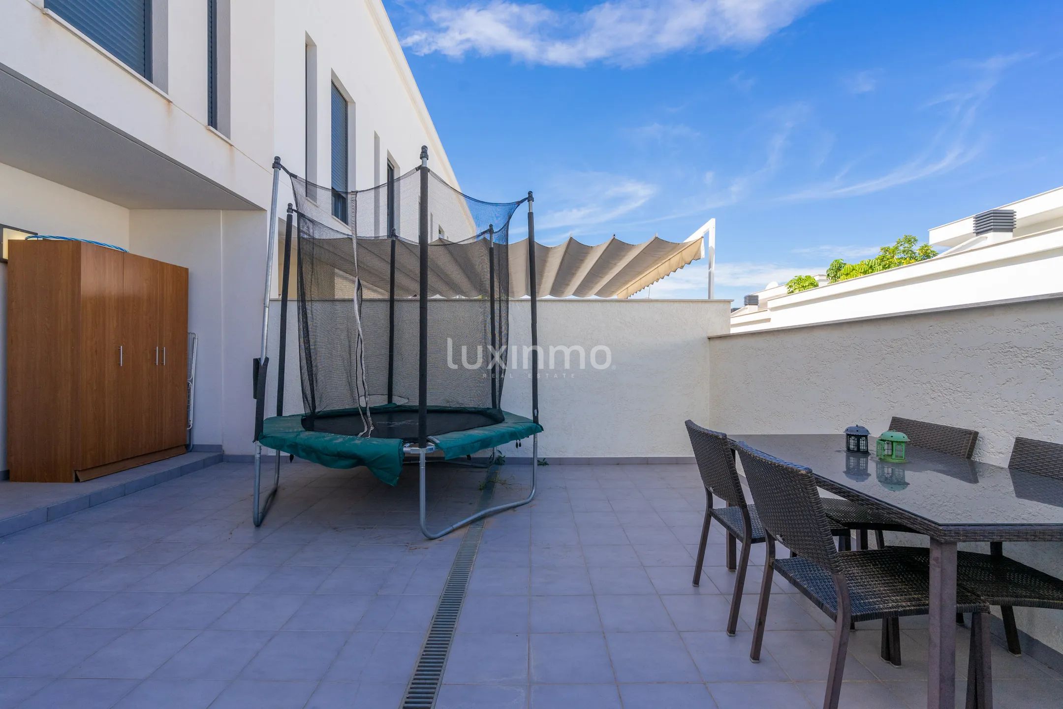 Дом с террасой и видом на море и горы в Эль-Альбире — photo 10