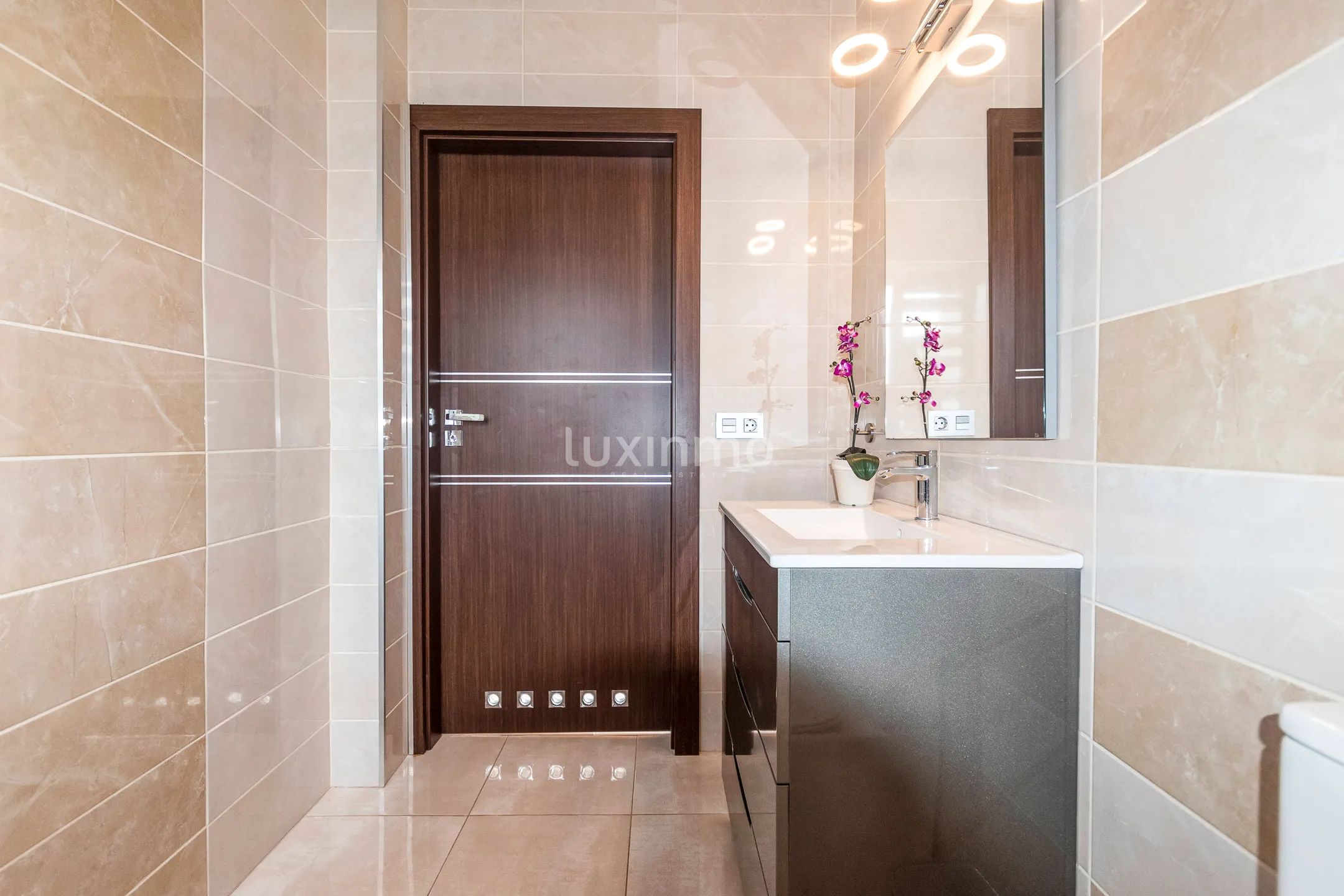 Beautiful modern villa with swimming pool for sale in Alfaz — photo 17