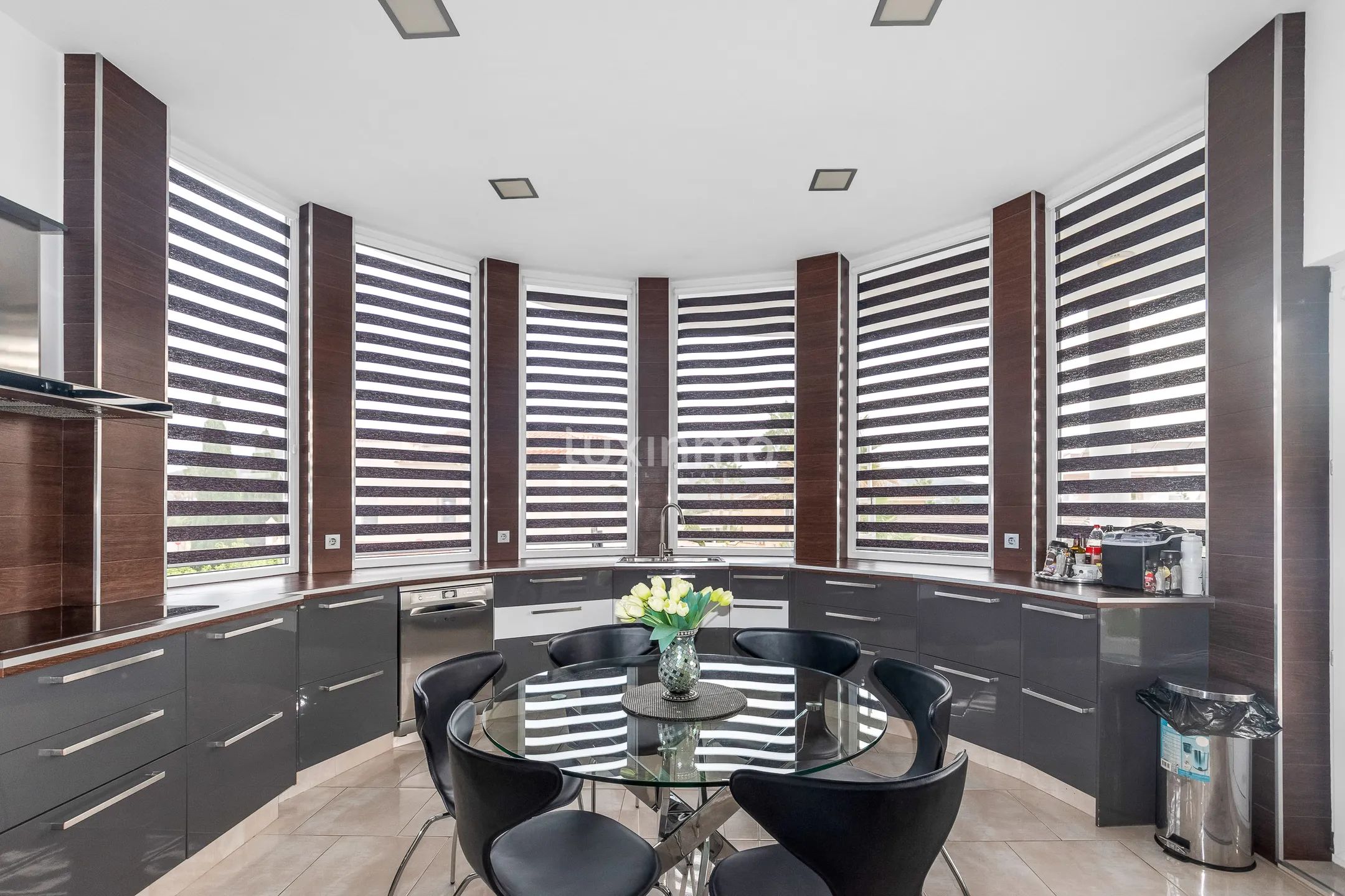 Vacker modern villa med pool till salu i Alfaz — photo 16