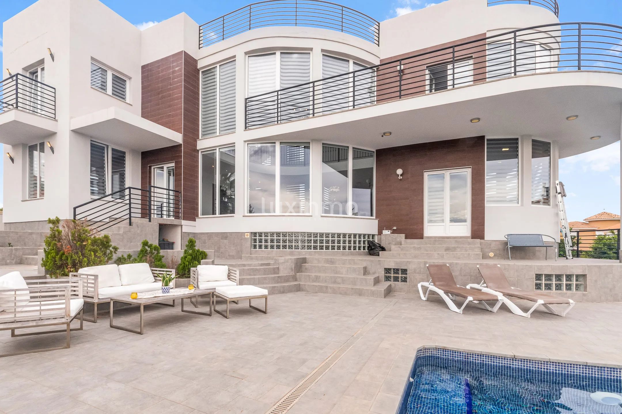 Beautiful modern villa with swimming pool for sale in Alfaz — photo 33