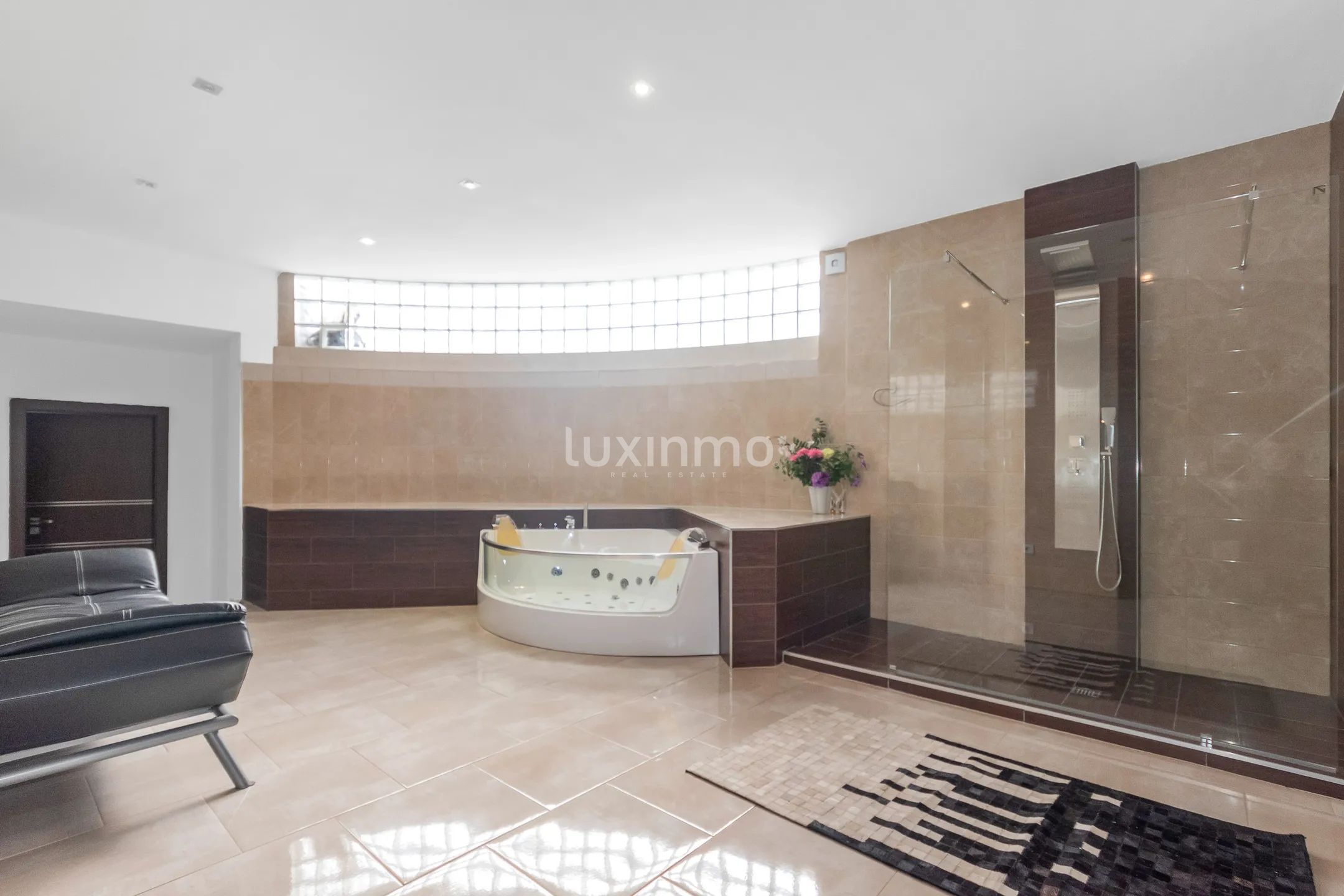 Beautiful modern villa with swimming pool for sale in Alfaz — photo 22