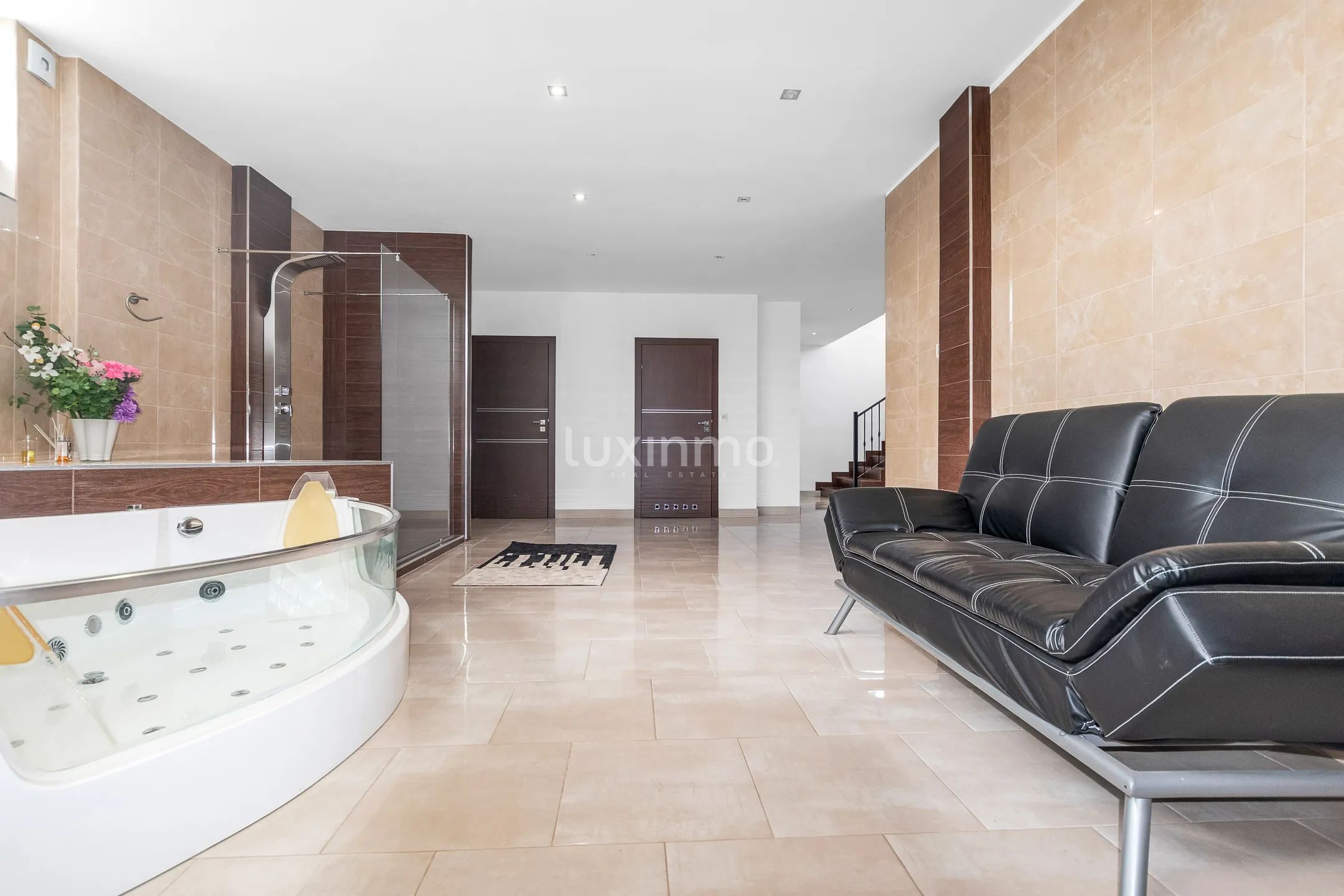 Beautiful modern villa with swimming pool for sale in Alfaz — photo 21