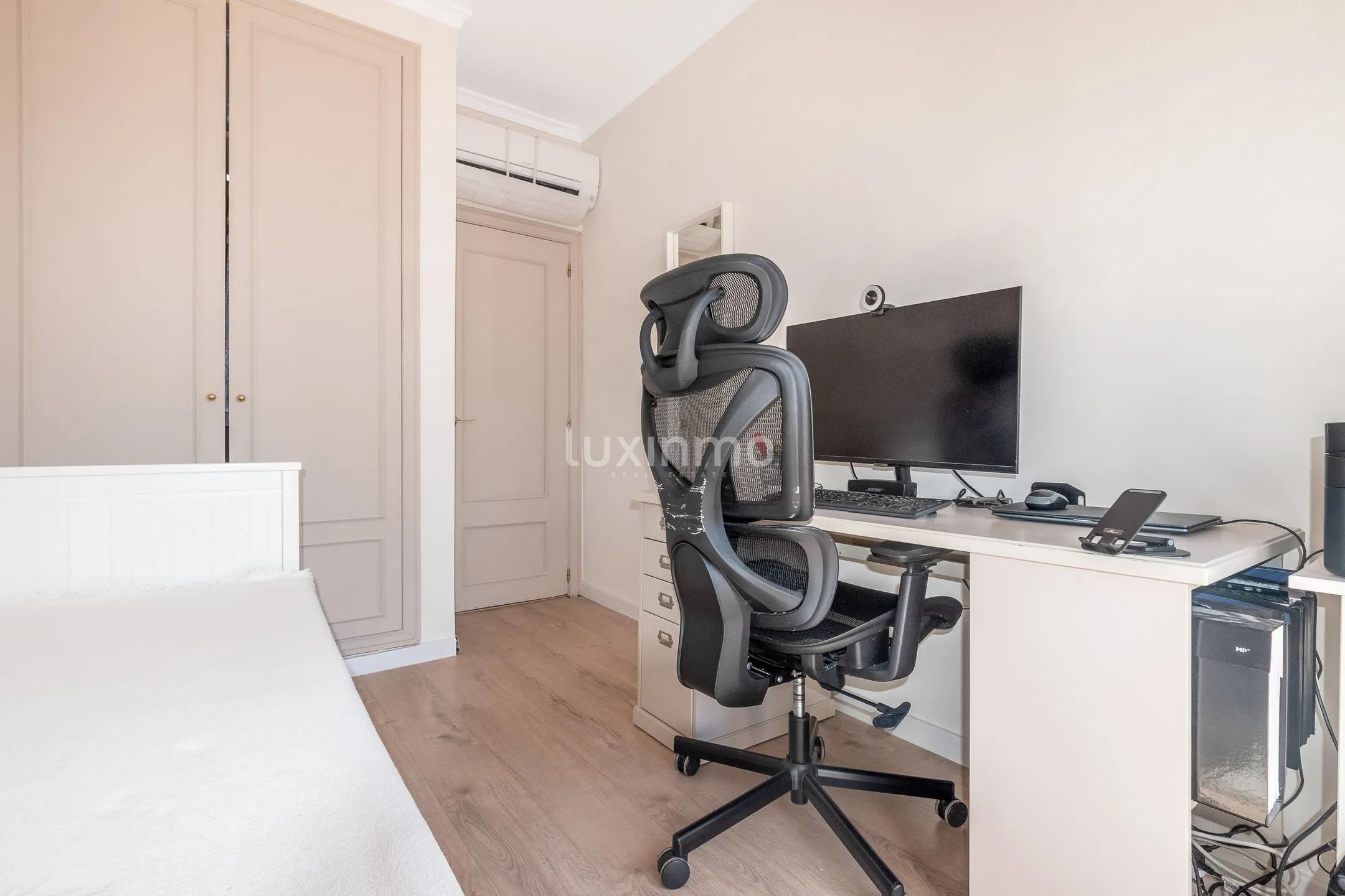 Uroczy dom w zabudowie bliźniaczej z widokiem na morze na sprzedaż w Altea — photo 14