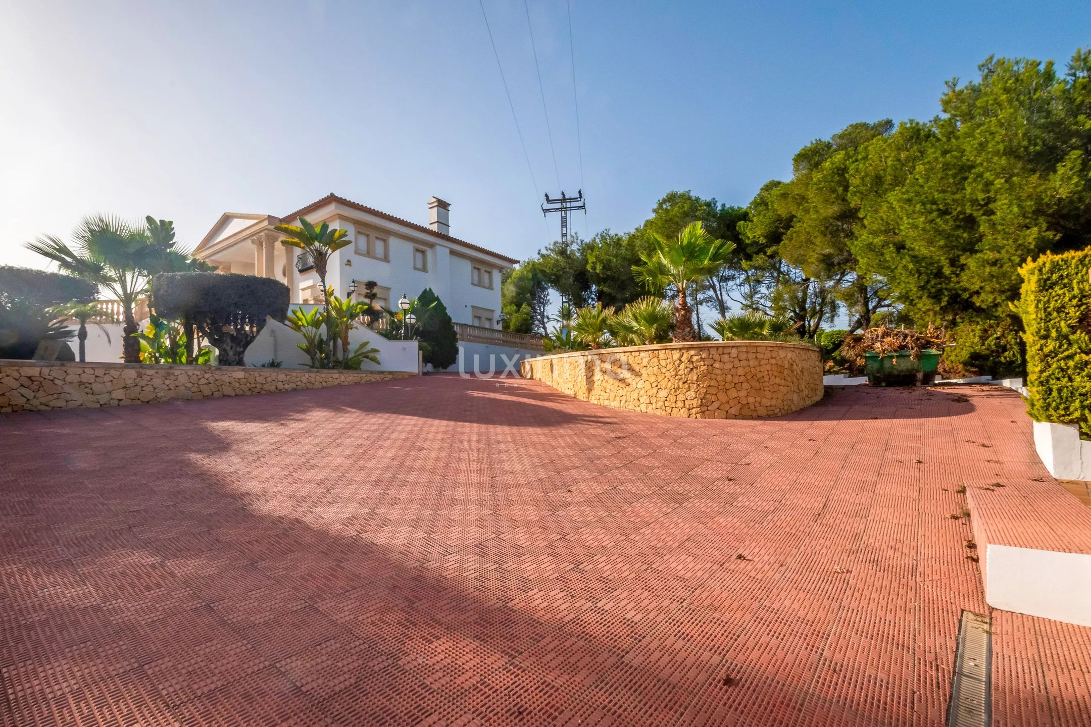 Beautiful mansion with swimming pool for rent in Altea — photo 49