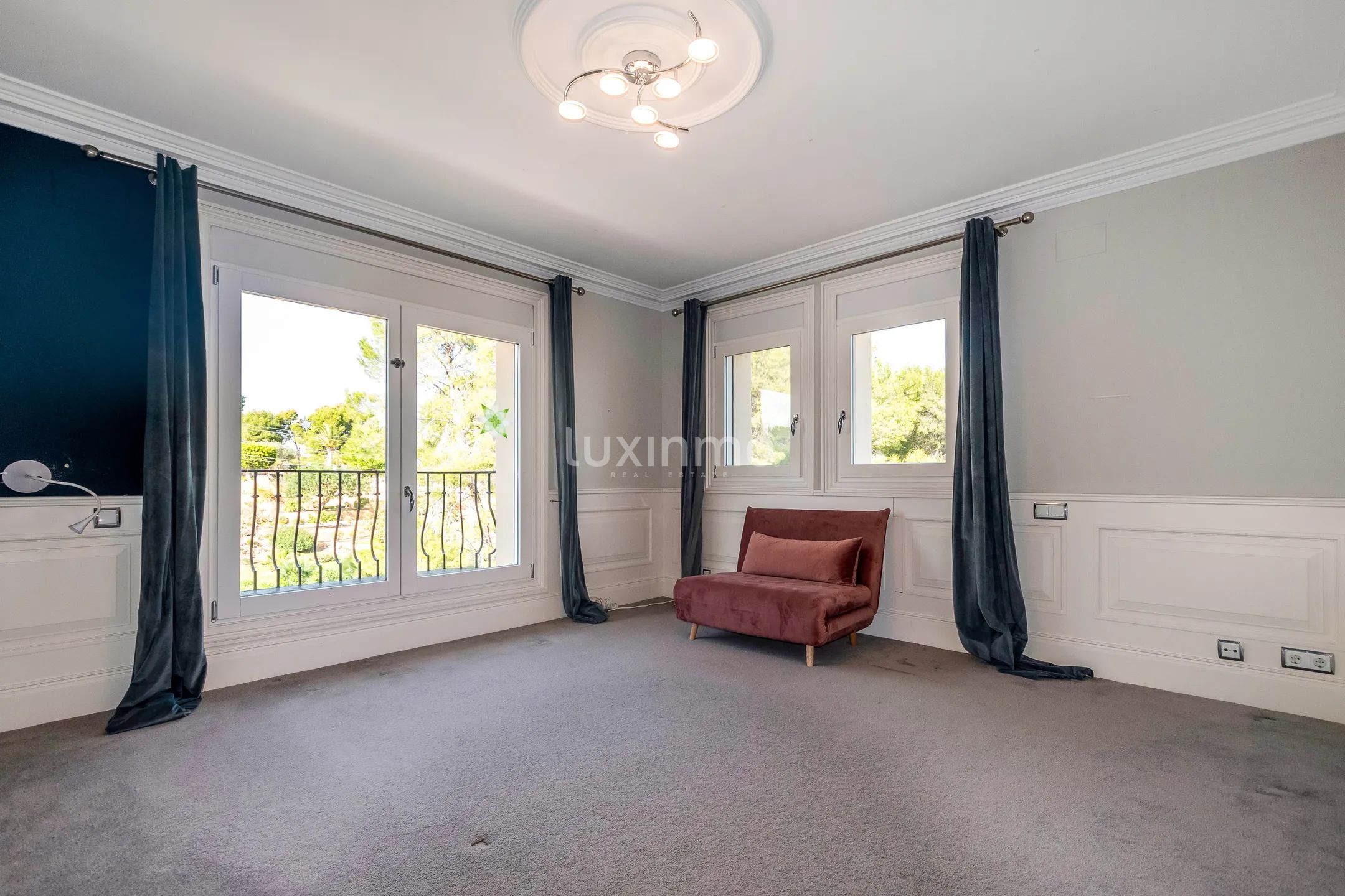 Beautiful mansion with swimming pool for rent in Altea — photo 20