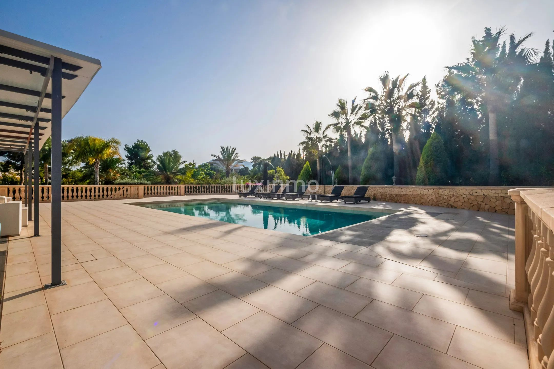 Beautiful mansion with swimming pool for rent in Altea — photo 42