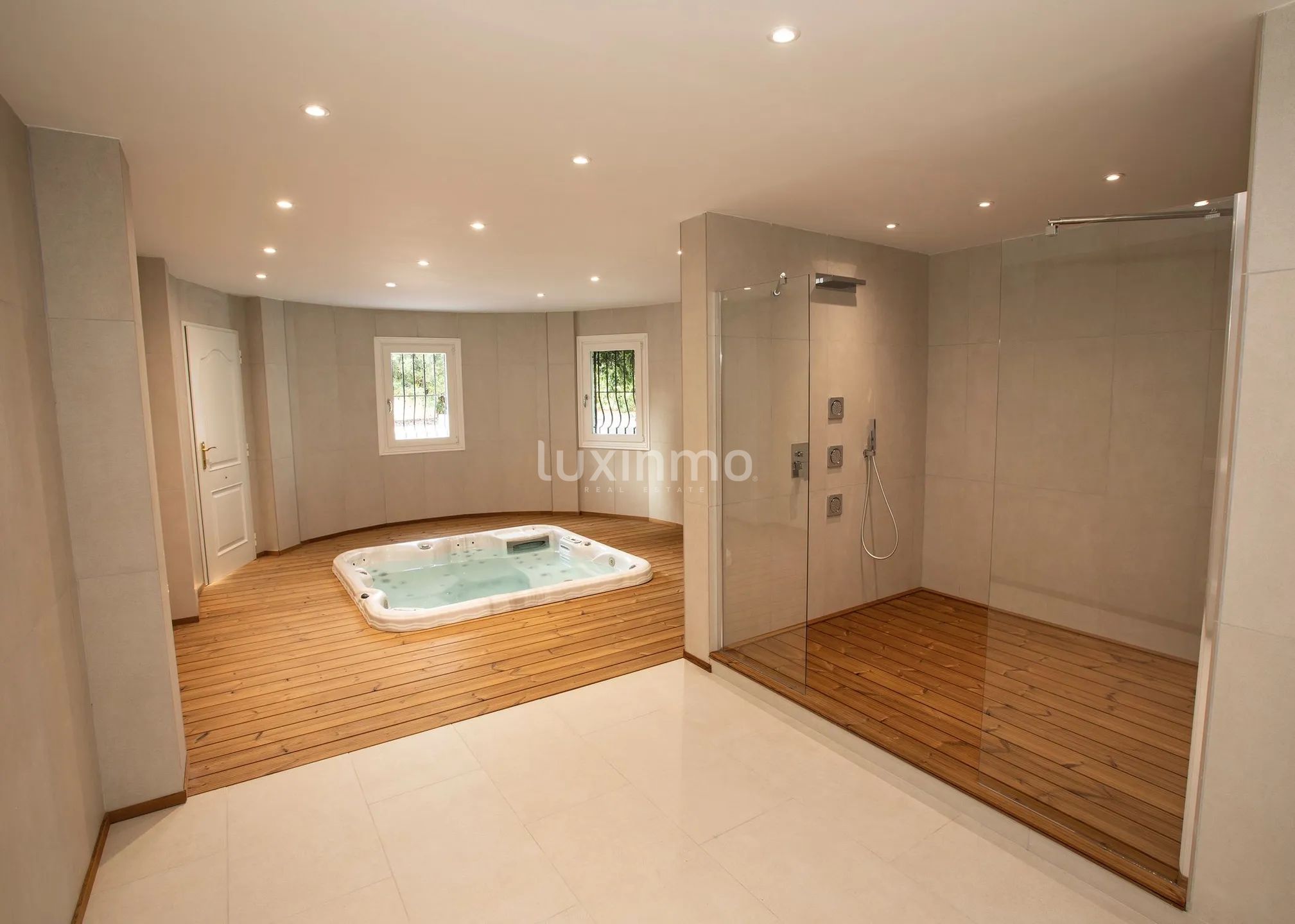 Beautiful mansion with swimming pool for rent in Altea — photo 40