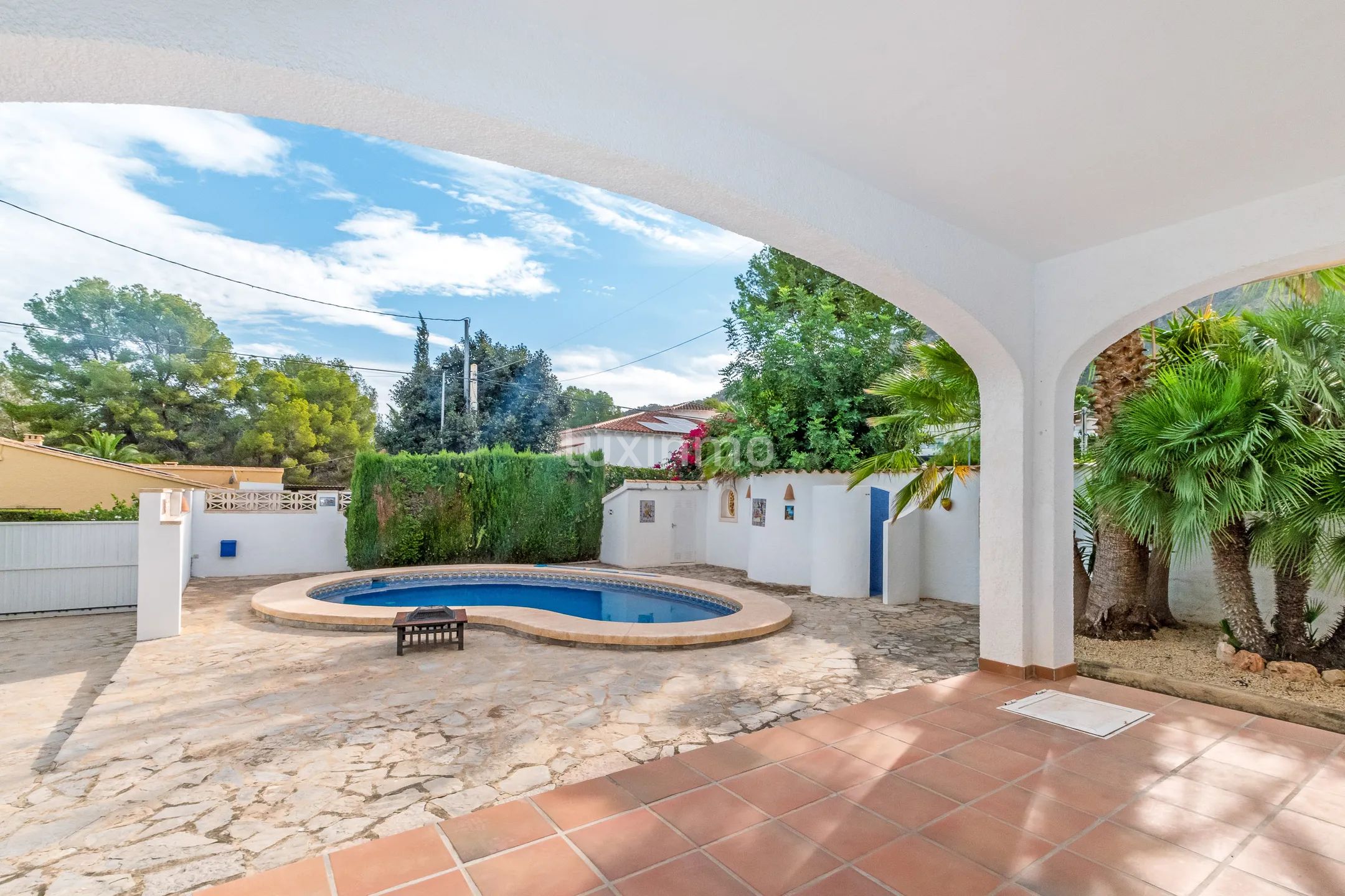 Frittliggende villa med basseng til salgs i Albir — photo 2