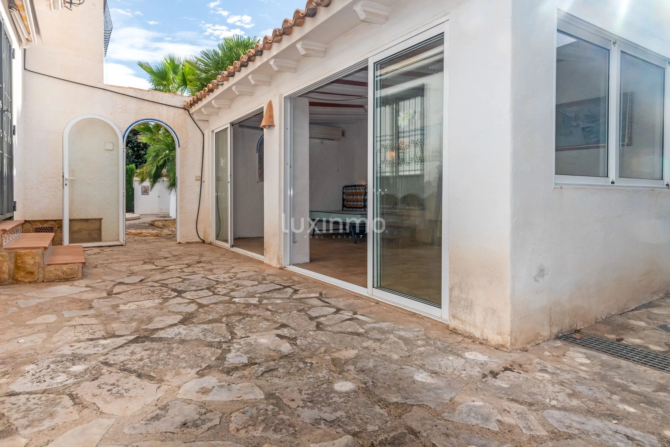 Frittliggende villa med basseng til salgs i Albir — photo 22