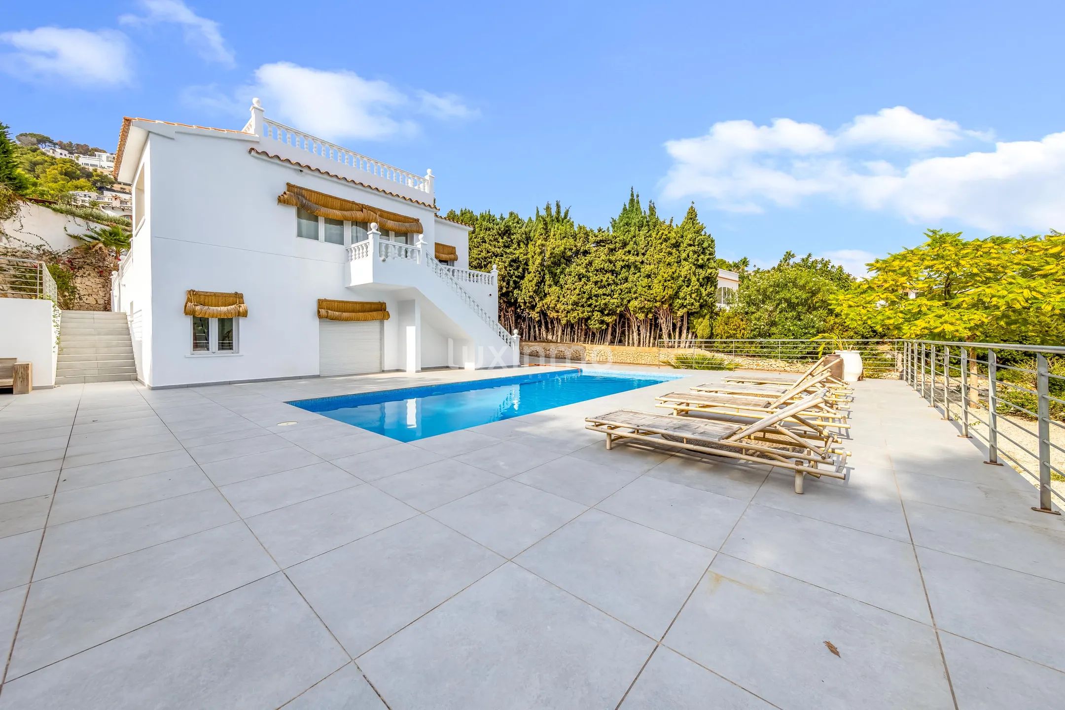 Villa im Ibiza-Stil mit Meerblick in Moraira zu verkaufen — photo 2