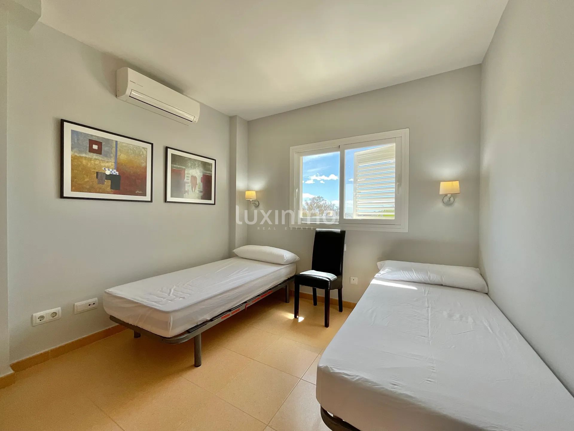 Charmigt ljust takvåning för långtidsuthyrning tillgänglig — photo 30