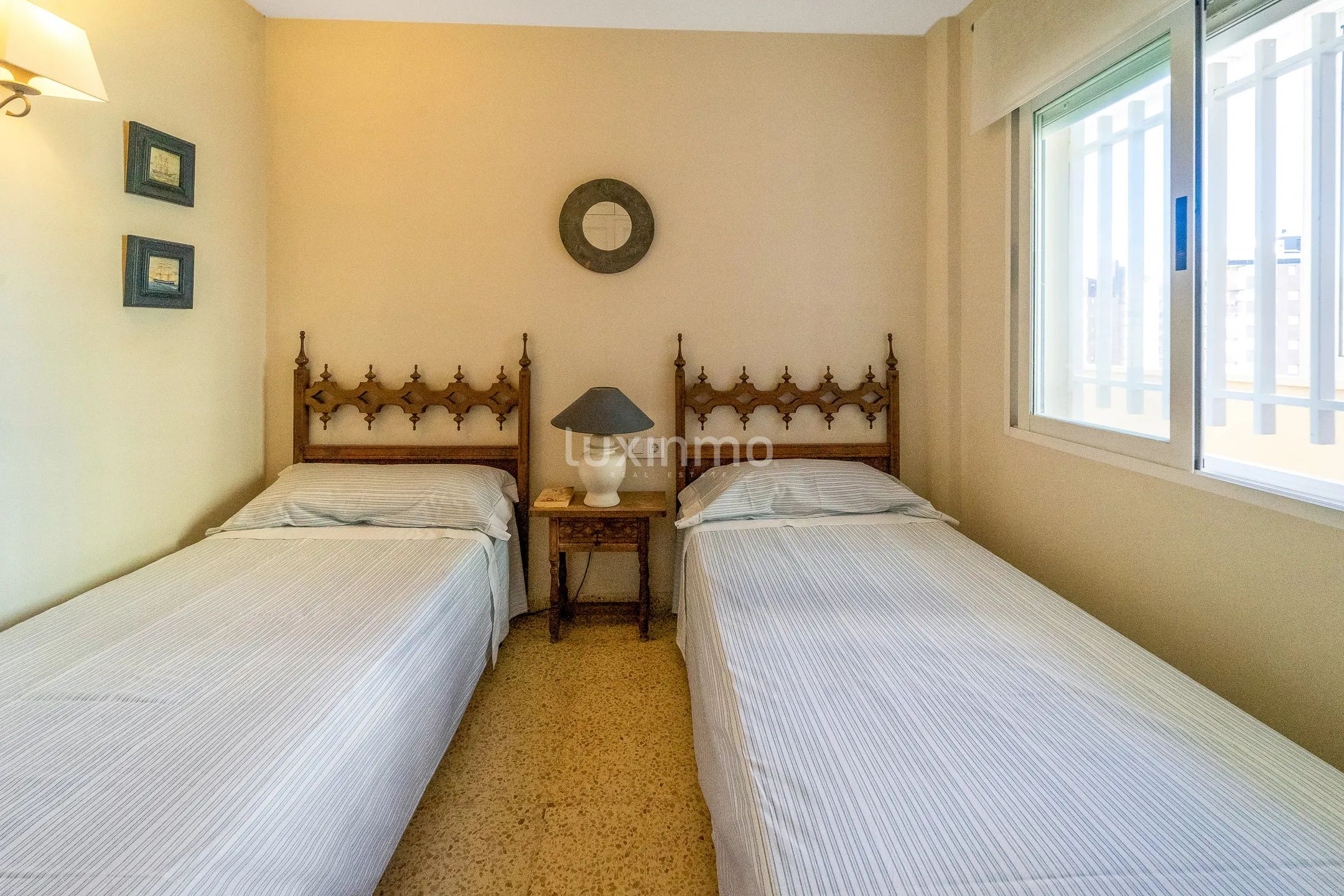 Mieszkanie z 4 sypialniami w drugiej linii plaży Benidorm — photo 15