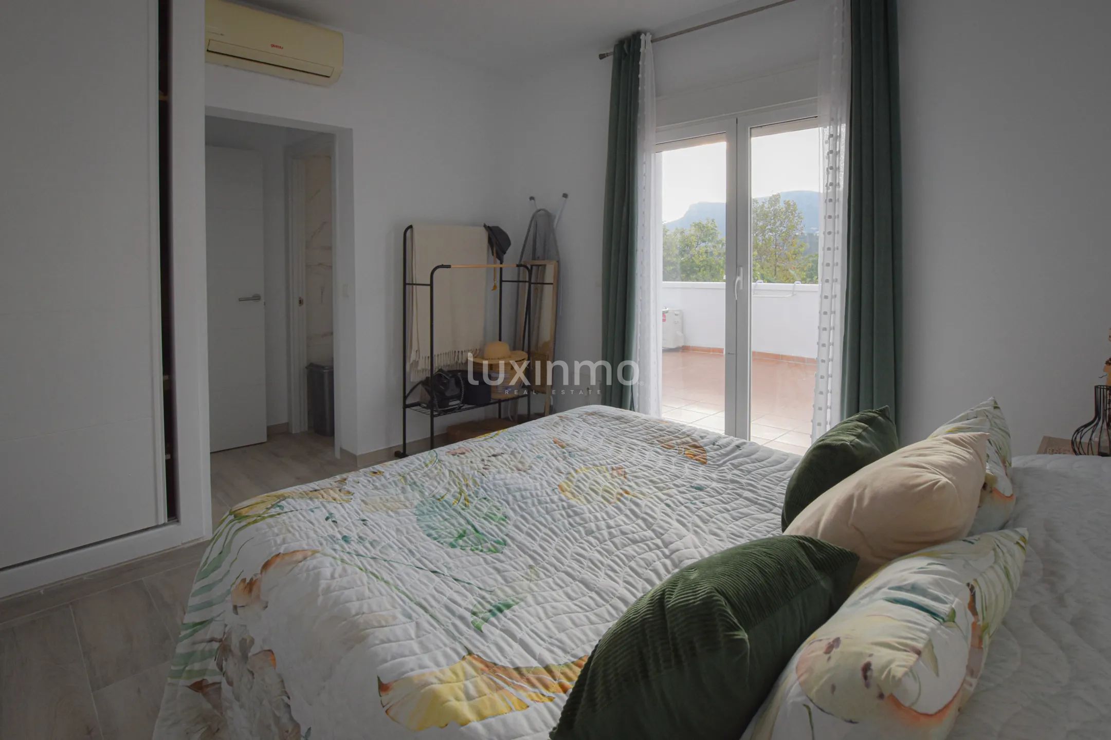 Adosado con vistas panorámicas en venta en Calpe — photo 18
