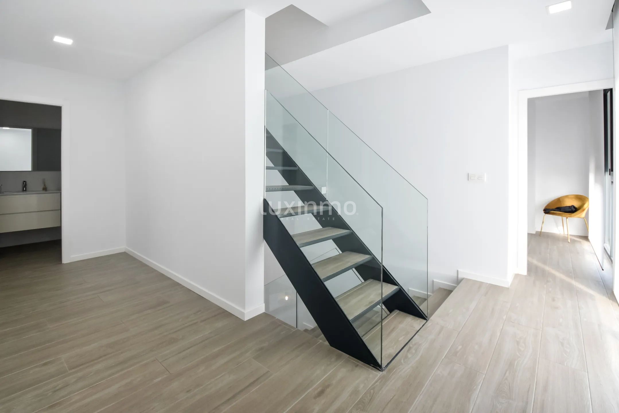 Modern villa on Albufereta beach in Alicante — photo 6