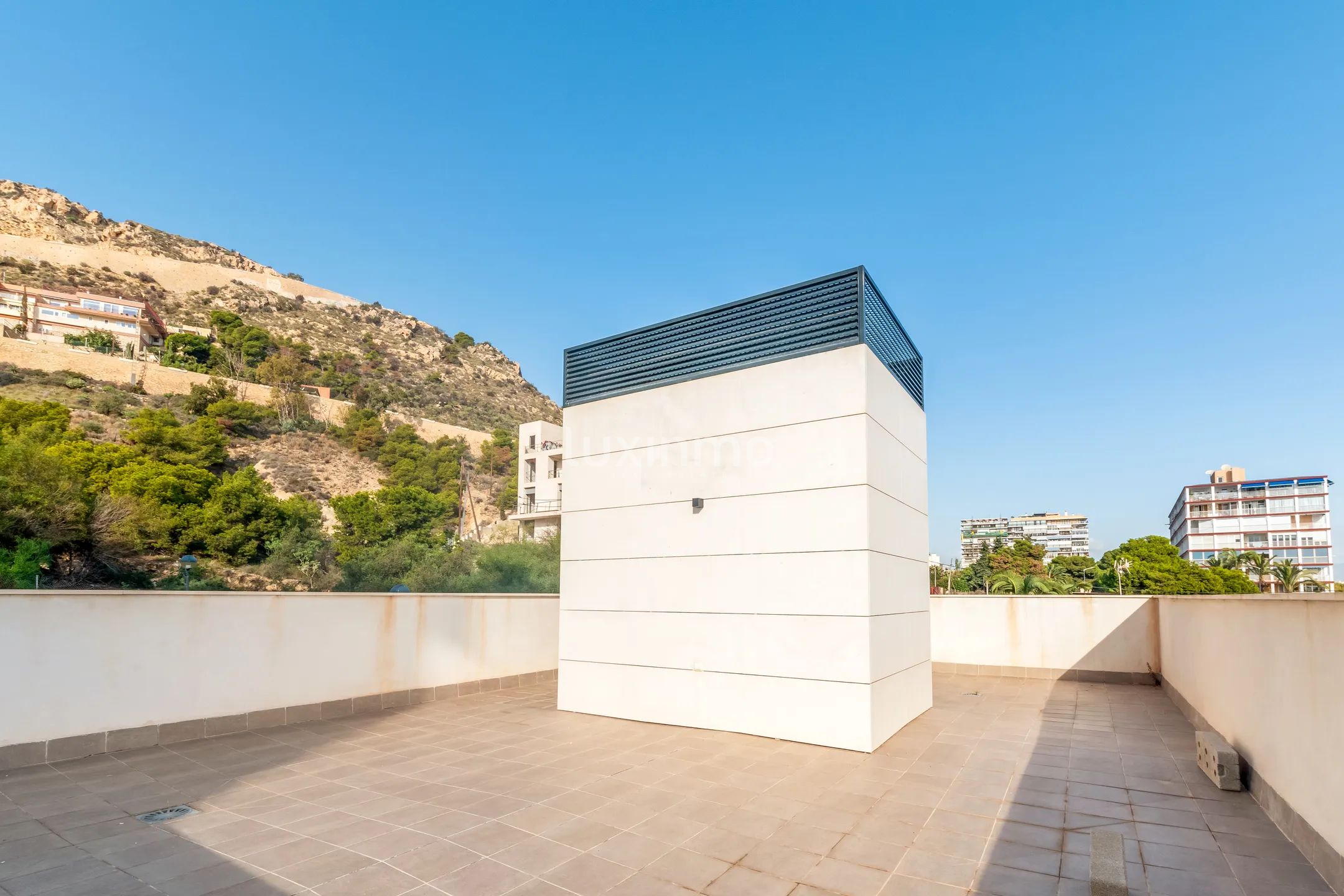 Modern villa on Albufereta beach in Alicante — photo 16