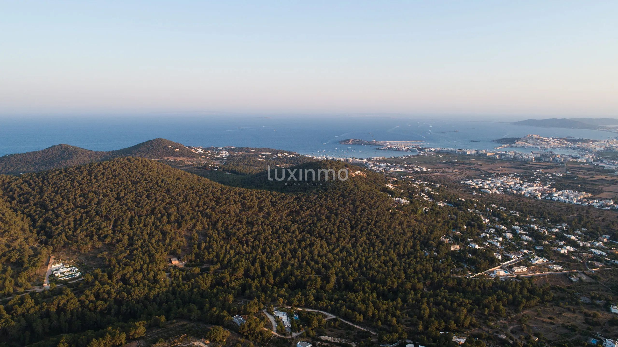 Stunning luxury contemporary villa with sea views in Can Aubarca — photo 10