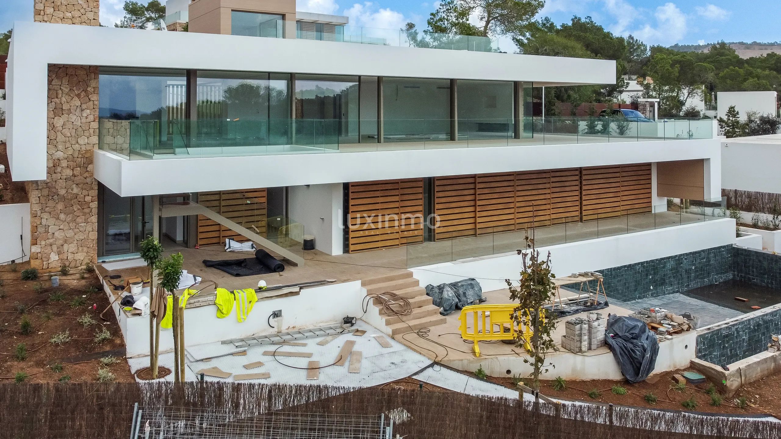 Stunning luxury contemporary villa with sea views in Can Aubarca — photo 3